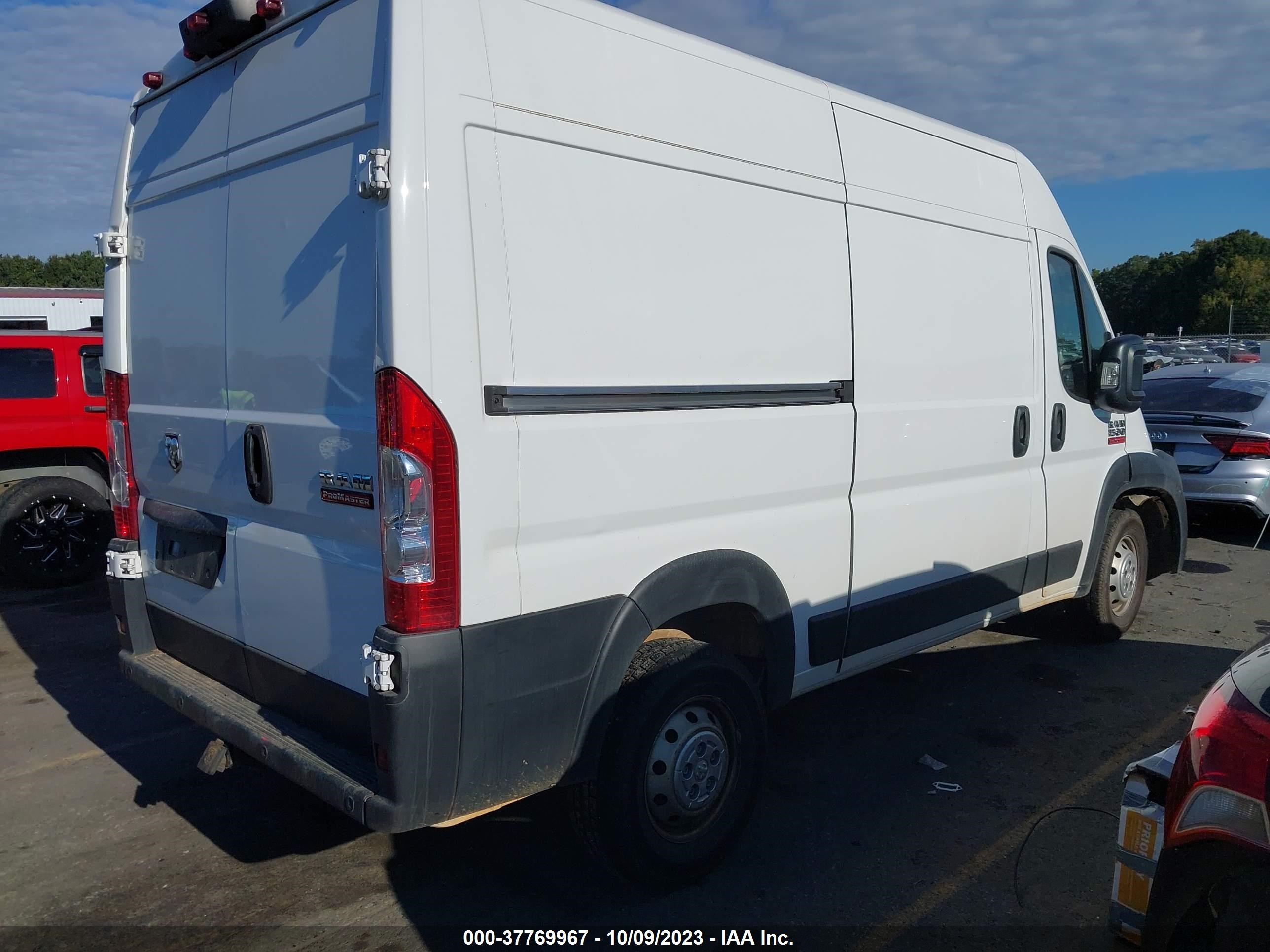 Photo 3 VIN: 3C6TRVCG7KE529391 - RAM PROMASTER CITY 