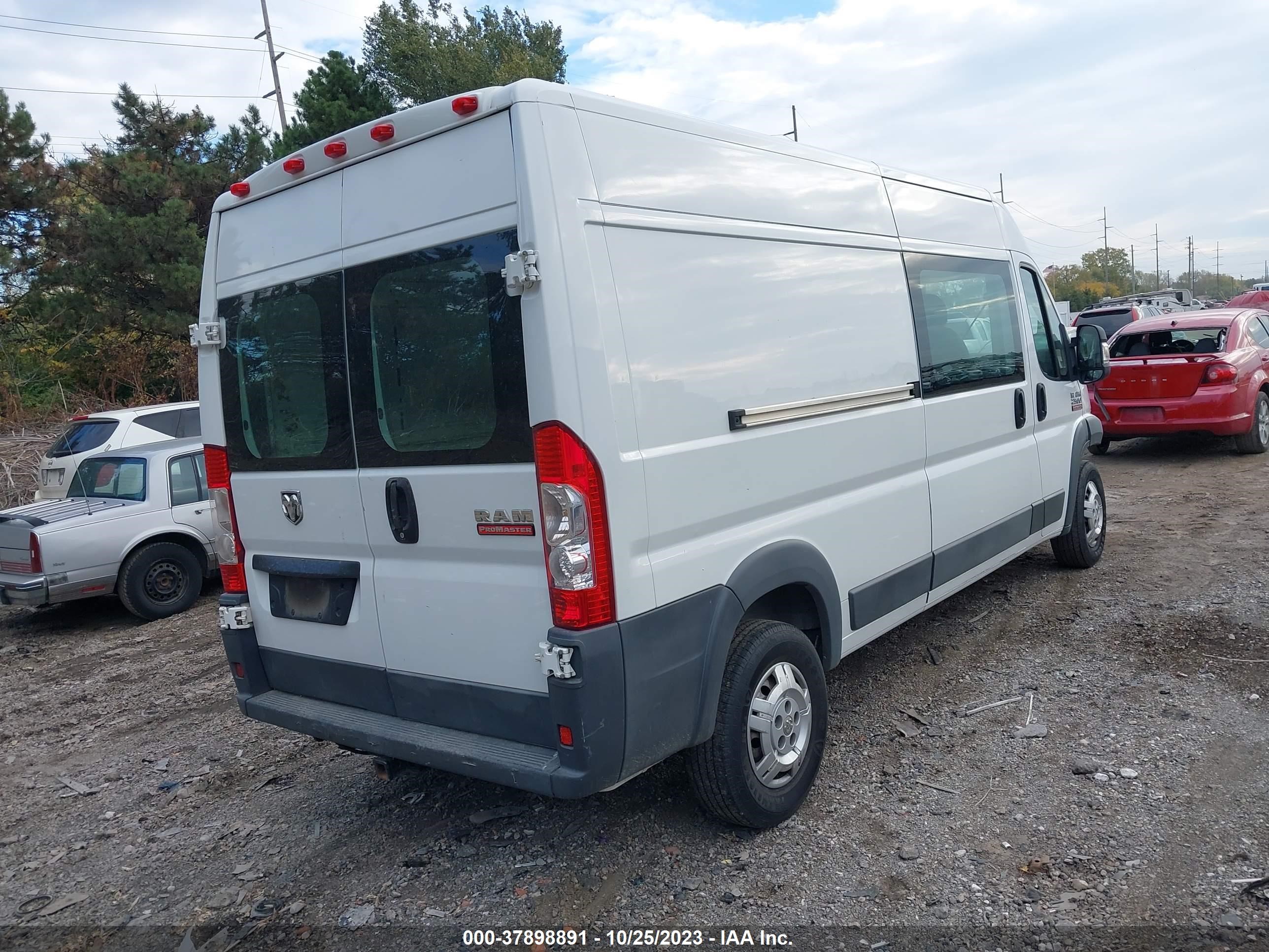 Photo 3 VIN: 3C6TRVDG3EE107282 - RAM PROMASTER CITY 