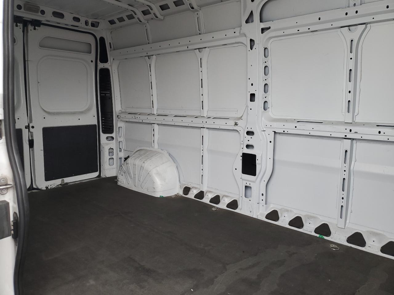 Photo 9 VIN: 3C6TRVDG4JE115255 - RAM PROMASTER CITY 
