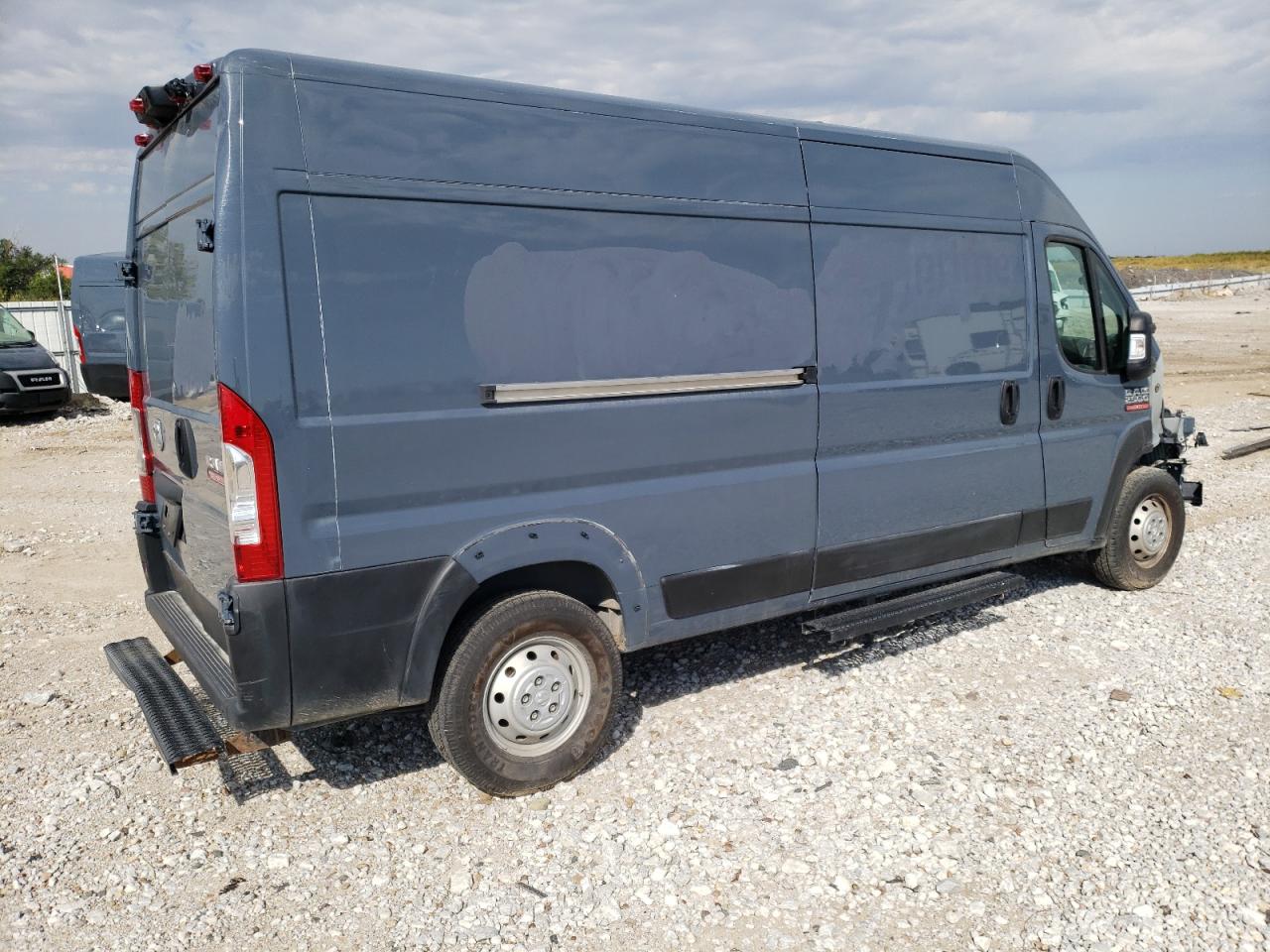 Photo 2 VIN: 3C6TRVDGXKE520604 - RAM PROMASTER CITY 