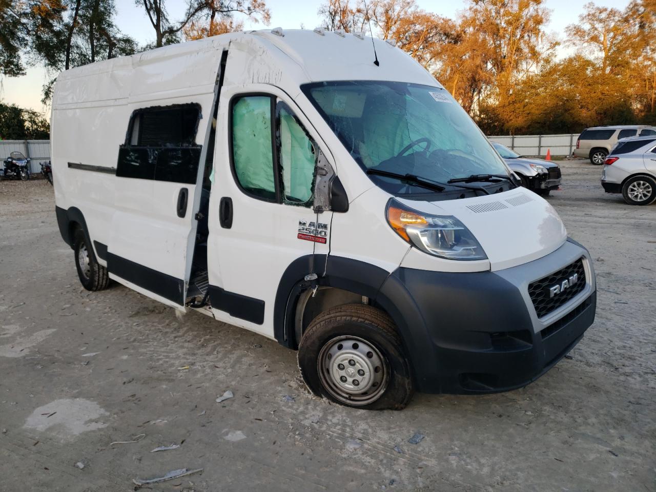 Photo 3 VIN: 3C6TRVDGXLE104229 - RAM PROMASTER CITY 