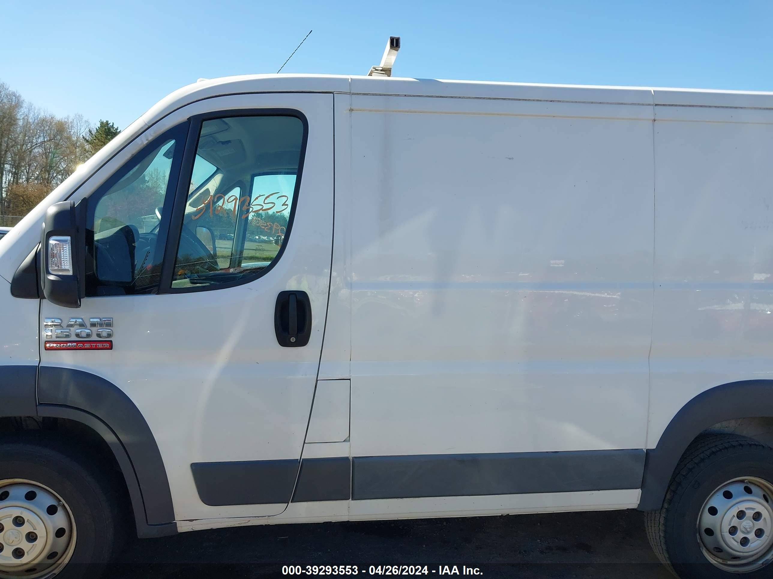 Photo 13 VIN: 3C6TRVNG1JE136840 - RAM PROMASTER 