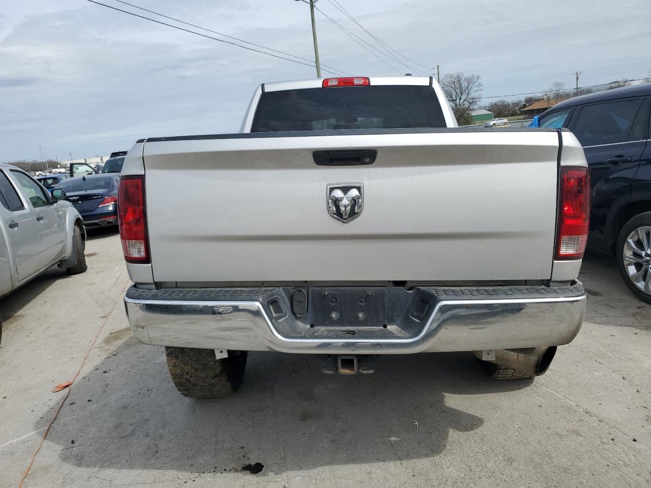 Photo 5 VIN: 3C6UD5CL4CG288198 - DODGE RAM 