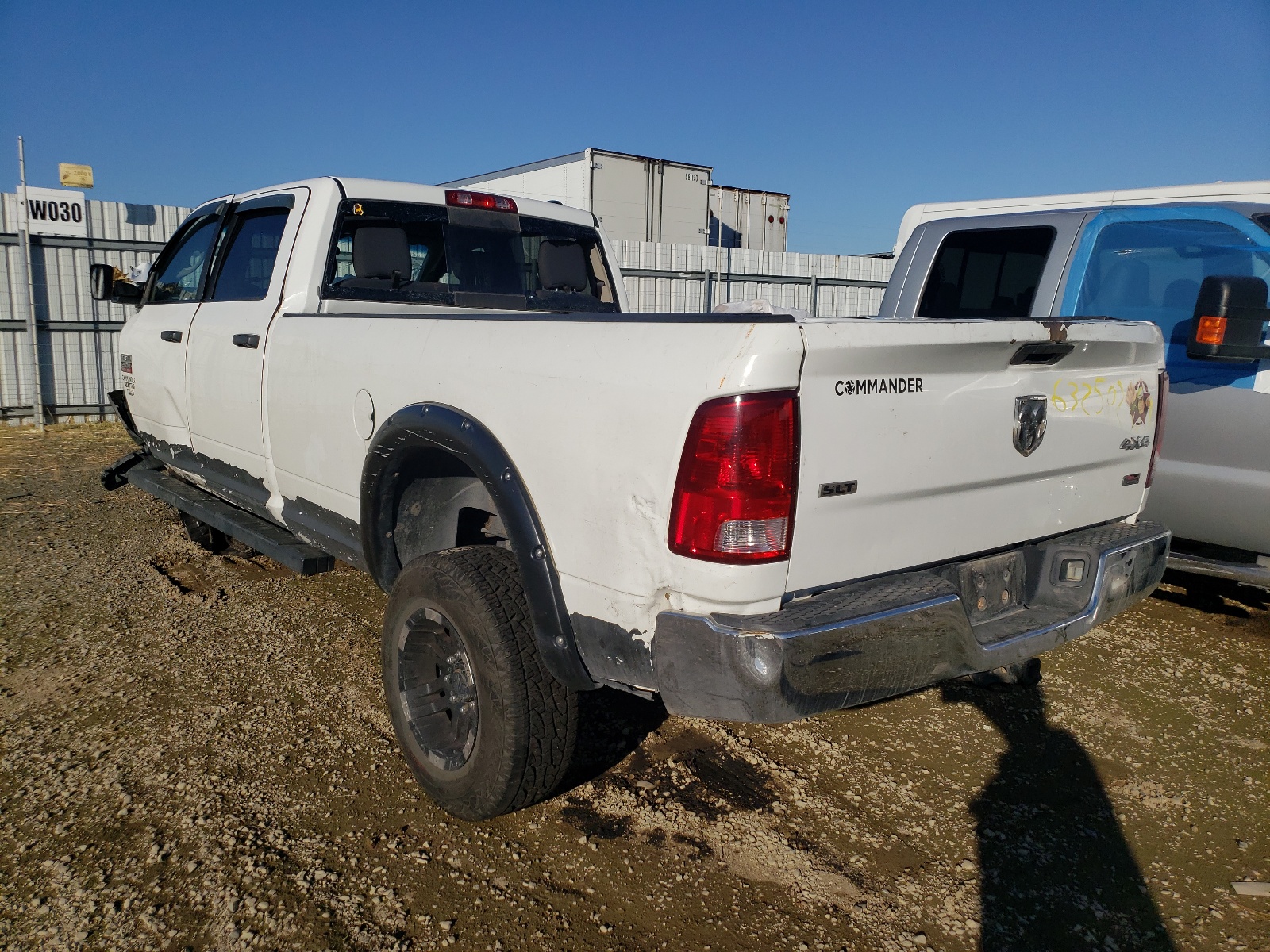 Photo 2 VIN: 3C6UD5JL7CG102446 - DODGE RAM 