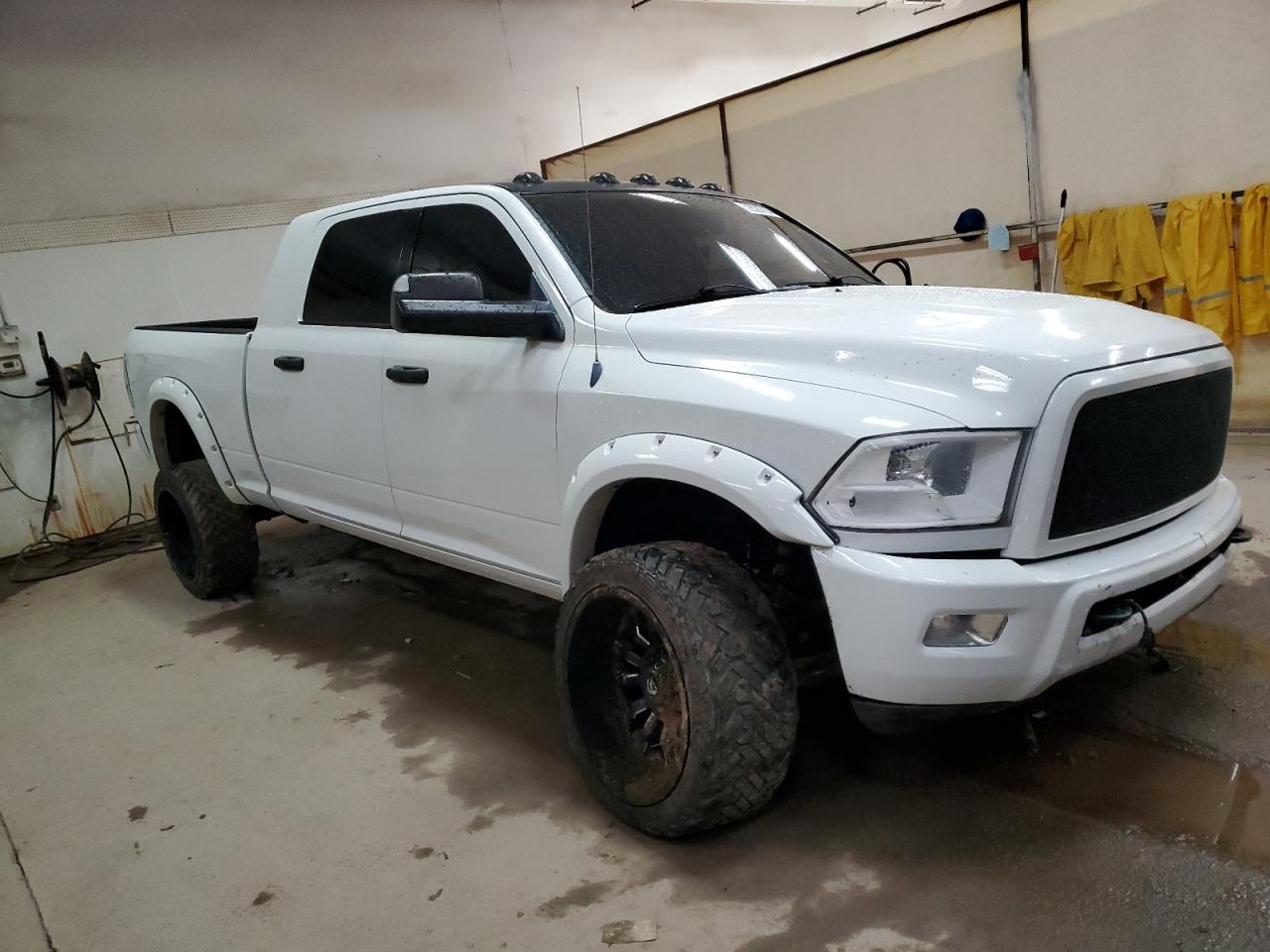 Photo 3 VIN: 3C6UD5ML2CG100681 - DODGE RAM 