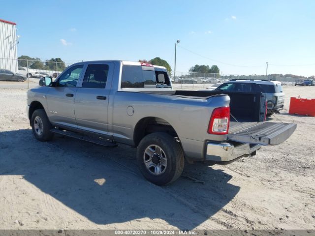 Photo 2 VIN: 3C6UR5CL6NG193324 - RAM 2500 