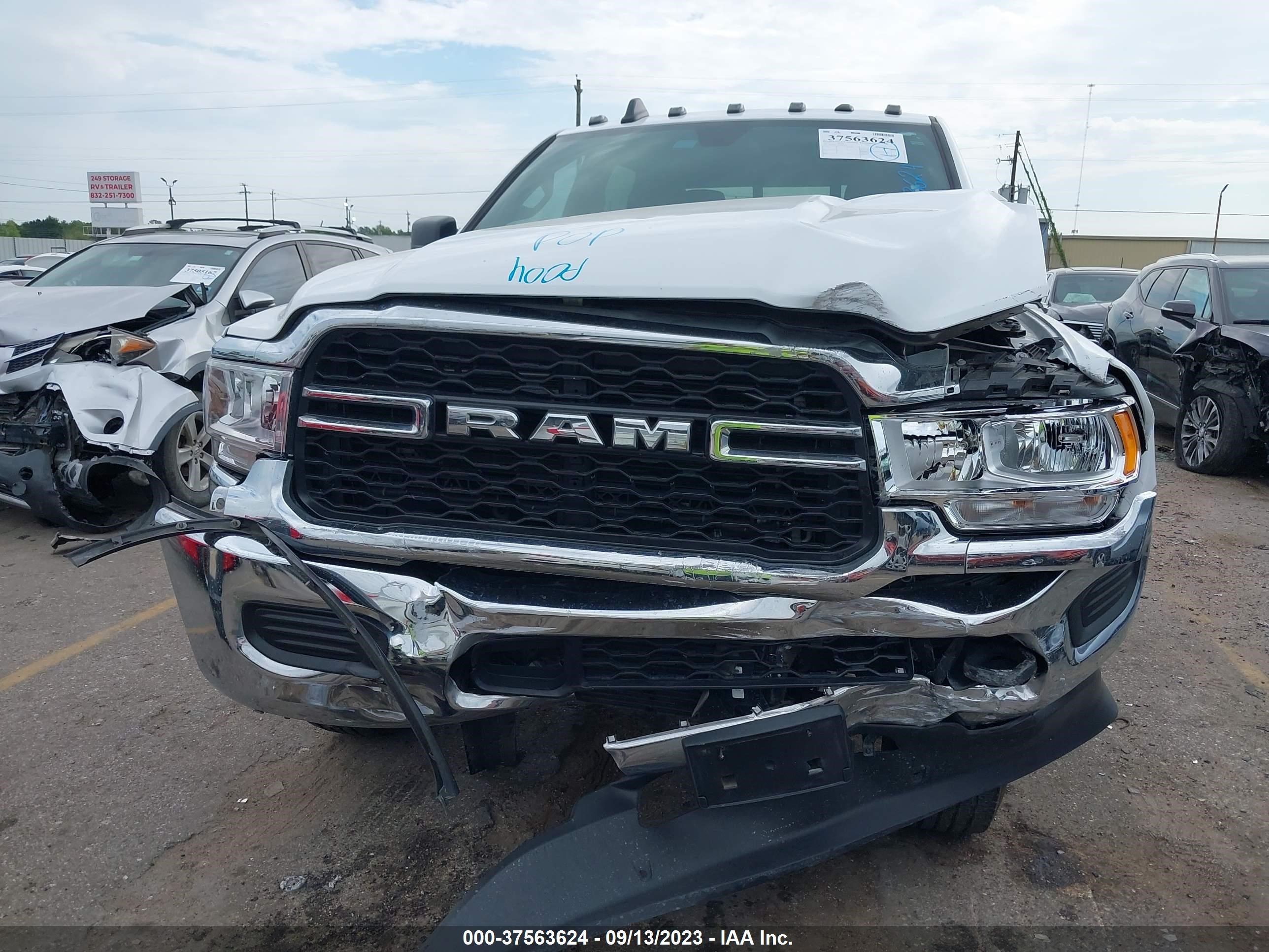 Photo 5 VIN: 3C6UR5CL6NG201891 - RAM 2500 