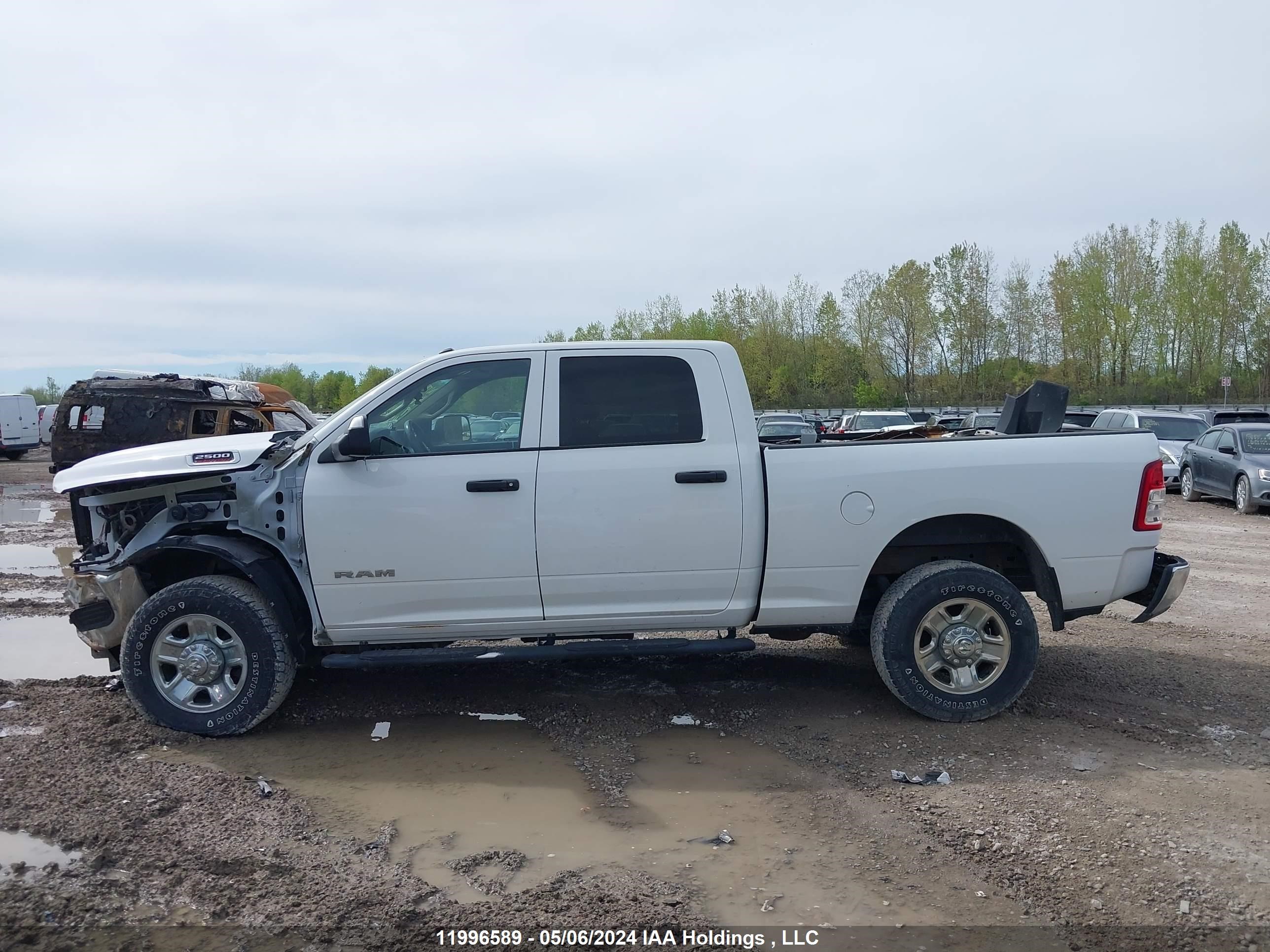 Photo 14 VIN: 3C6UR5CLXKG690789 - DODGE RAM 