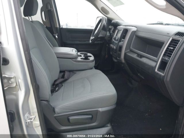 Photo 4 VIN: 3C6UR5HJ8HG694386 - NISSAN NV 