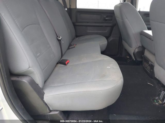 Photo 7 VIN: 3C6UR5HJ8HG694386 - NISSAN NV 