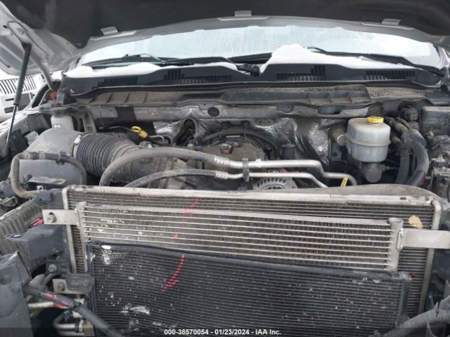 Photo 9 VIN: 3C6UR5HJ8HG694386 - NISSAN NV 