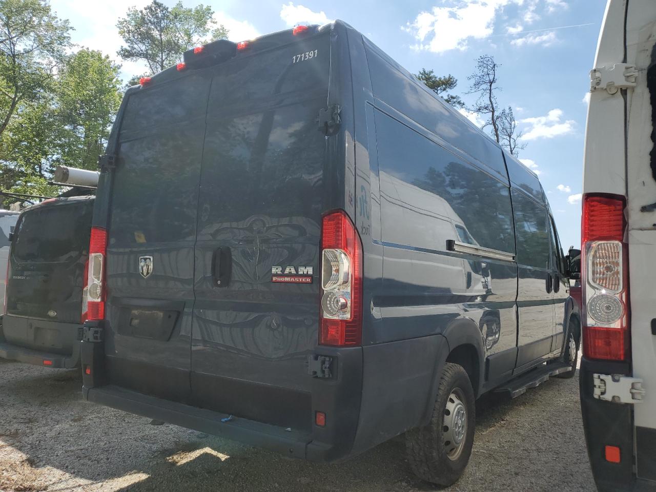 Photo 2 VIN: 3C6URVJG2KE544467 - RAM PROMASTER CITY 