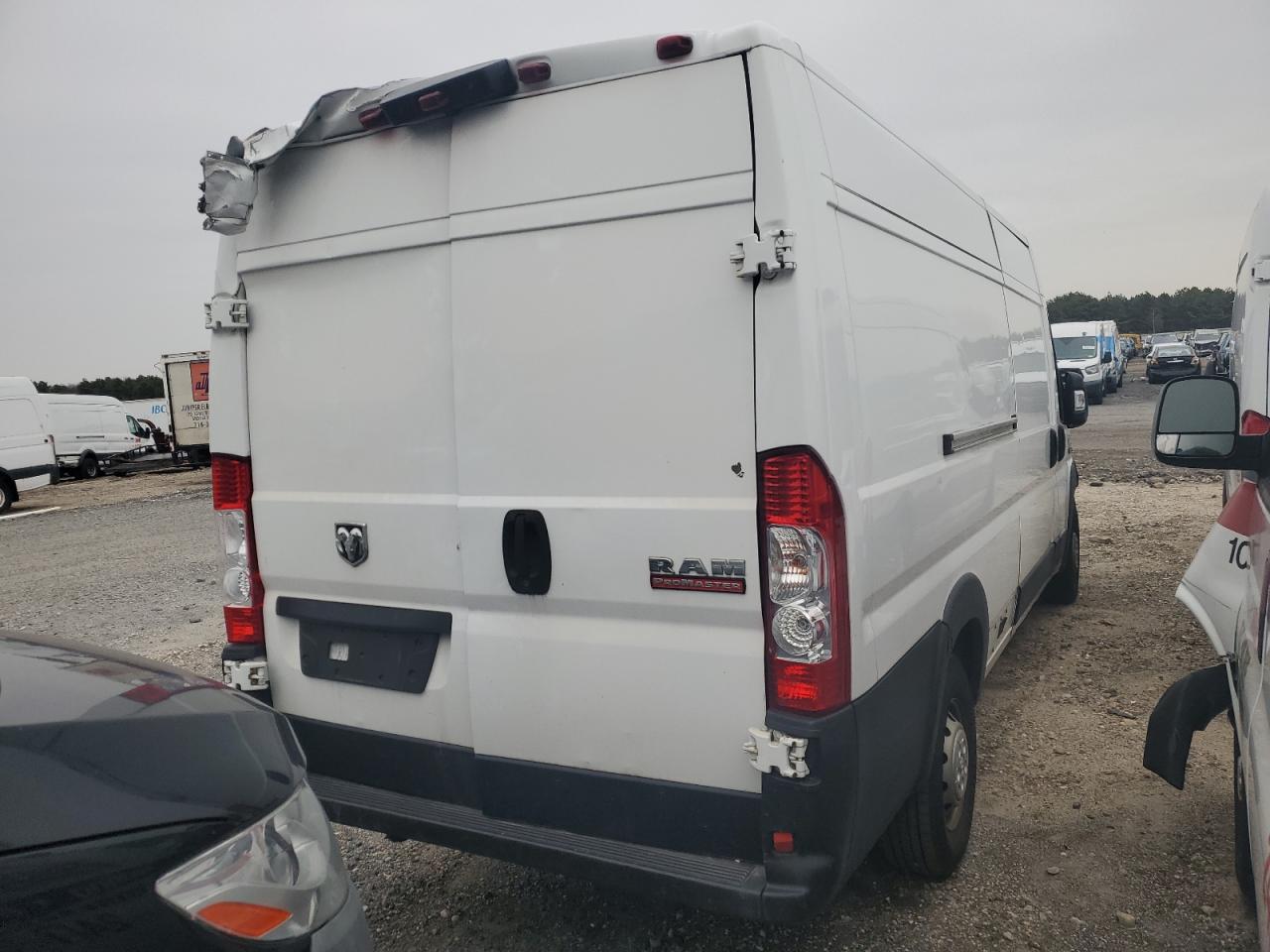 Photo 2 VIN: 3C6URVJG5KE555639 - RAM PROMASTER CITY 