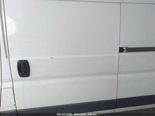 Photo 4 VIN: 3C6URVJG9JE125014 - RAM PROMASTER CARGO VAN 