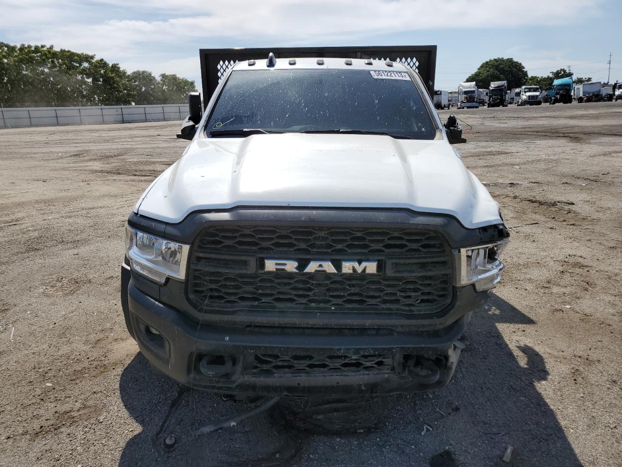 Photo 4 VIN: 3C7WRNAL0NG361191 - RAM 5500 