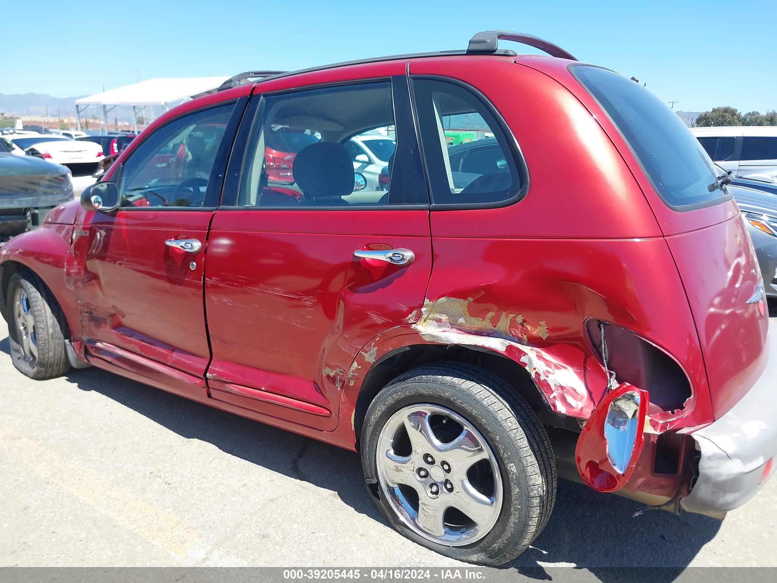 Photo 5 VIN: 3C8FY48B22T223936 - CHRYSLER PT CRUISER 