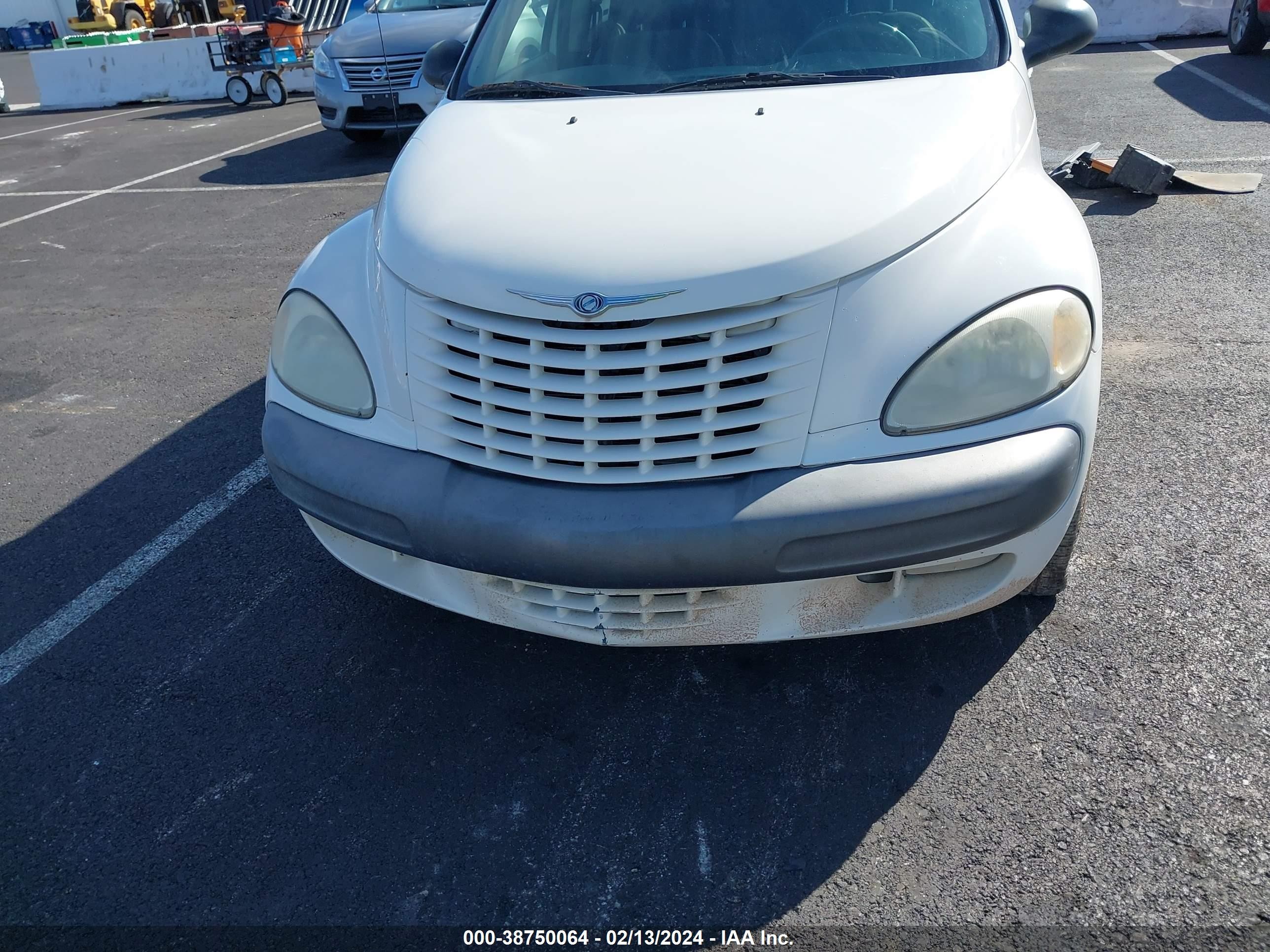 Photo 5 VIN: 3C8FY4BB11T605785 - CHRYSLER PT CRUISER 