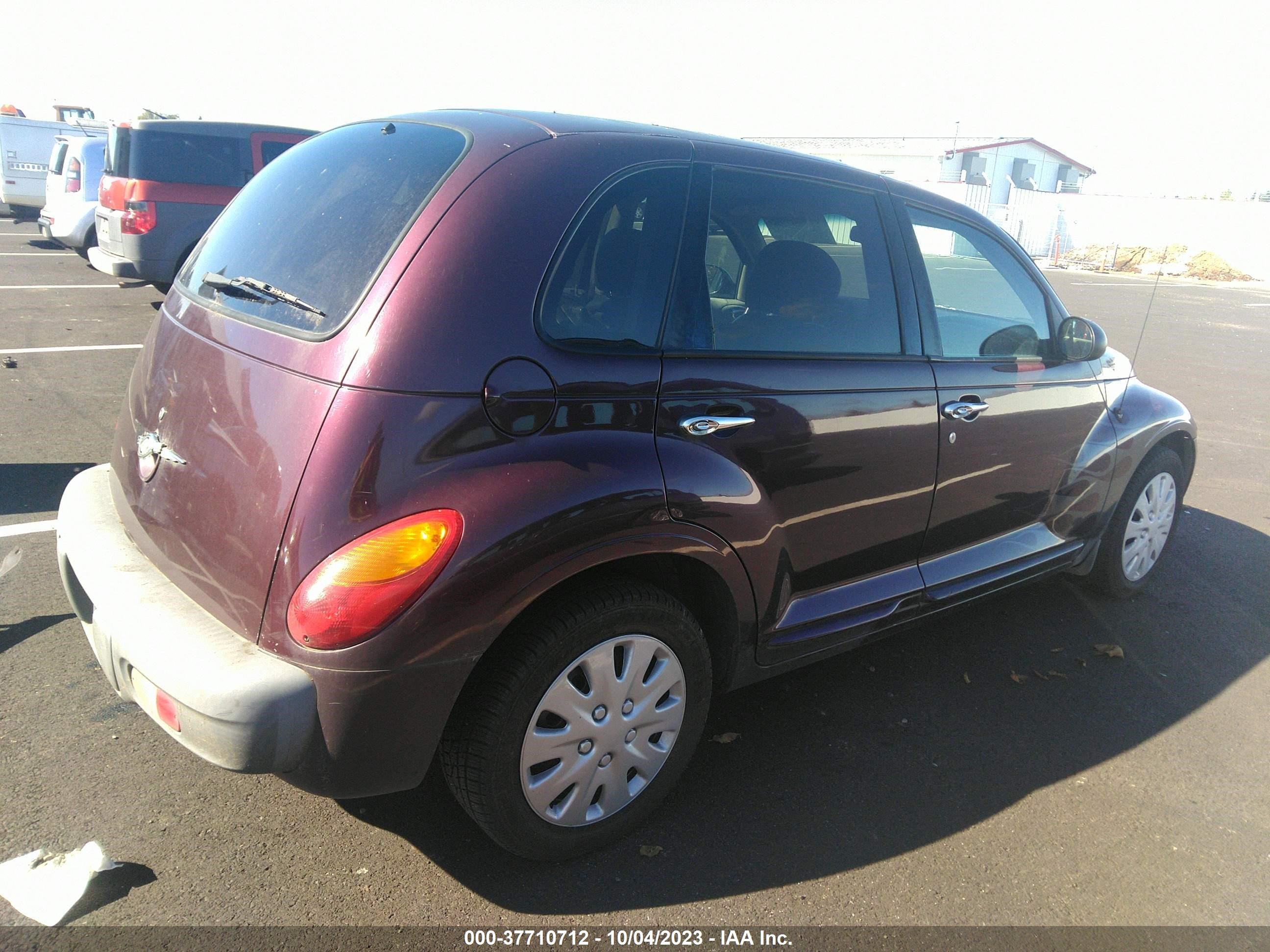 Photo 3 VIN: 3C8FY4BB21T535102 - CHRYSLER PT CRUISER 