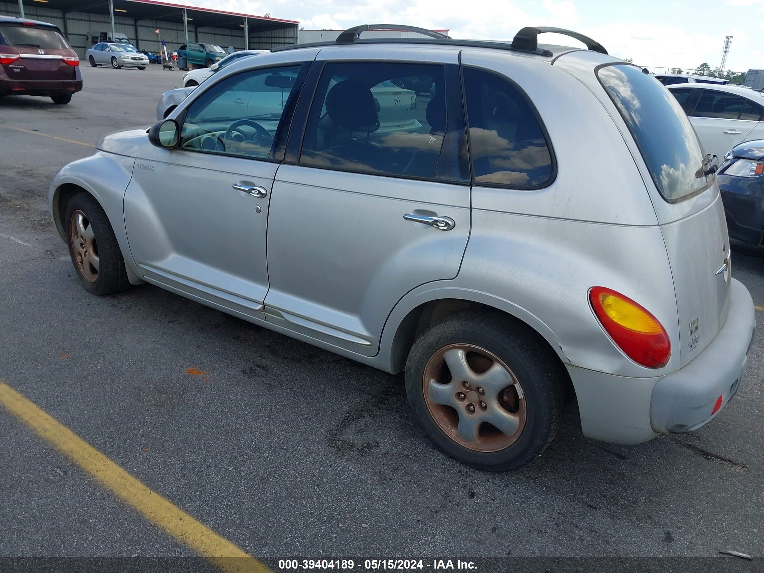 Photo 2 VIN: 3C8FY4BB61T513040 - CHRYSLER PT CRUISER 