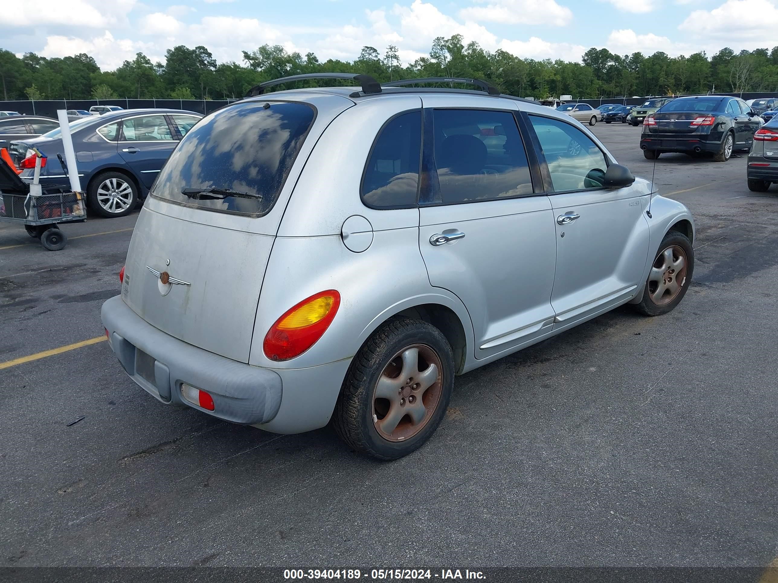 Photo 3 VIN: 3C8FY4BB61T513040 - CHRYSLER PT CRUISER 