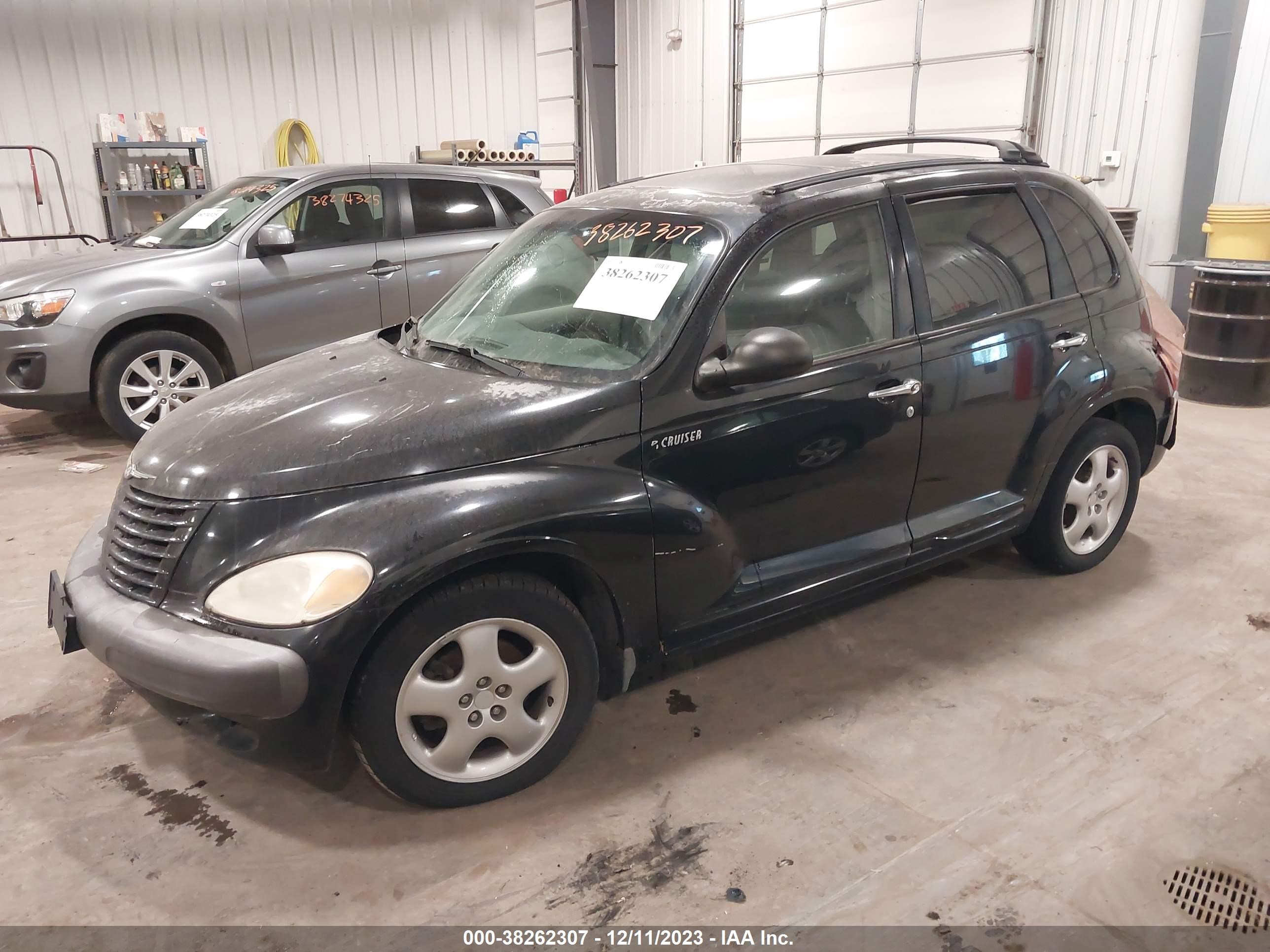 Photo 1 VIN: 3C8FY4BB61T574274 - CHRYSLER PT CRUISER 