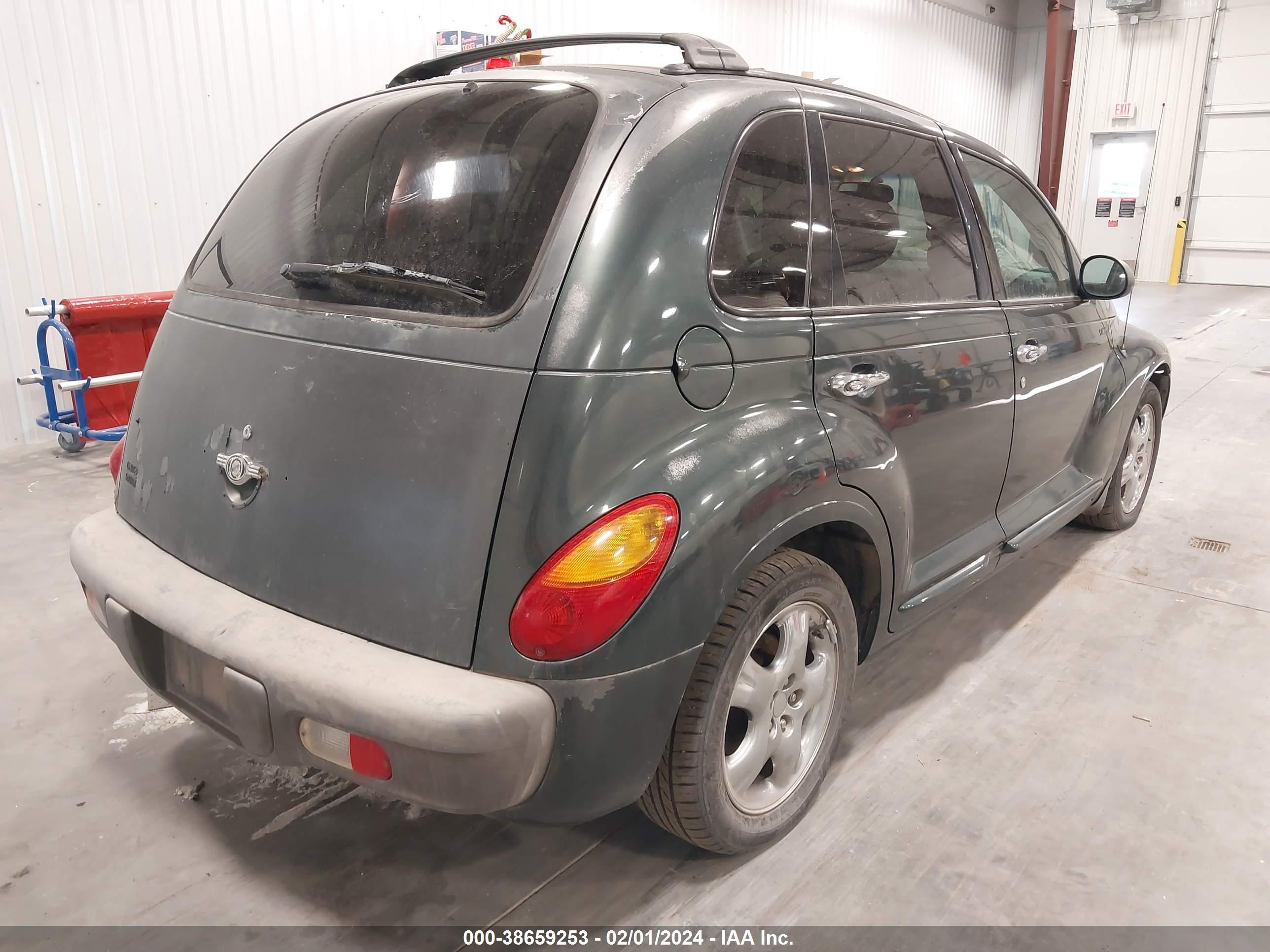 Photo 3 VIN: 3C8FY4BB81T582652 - CHRYSLER PT CRUISER 