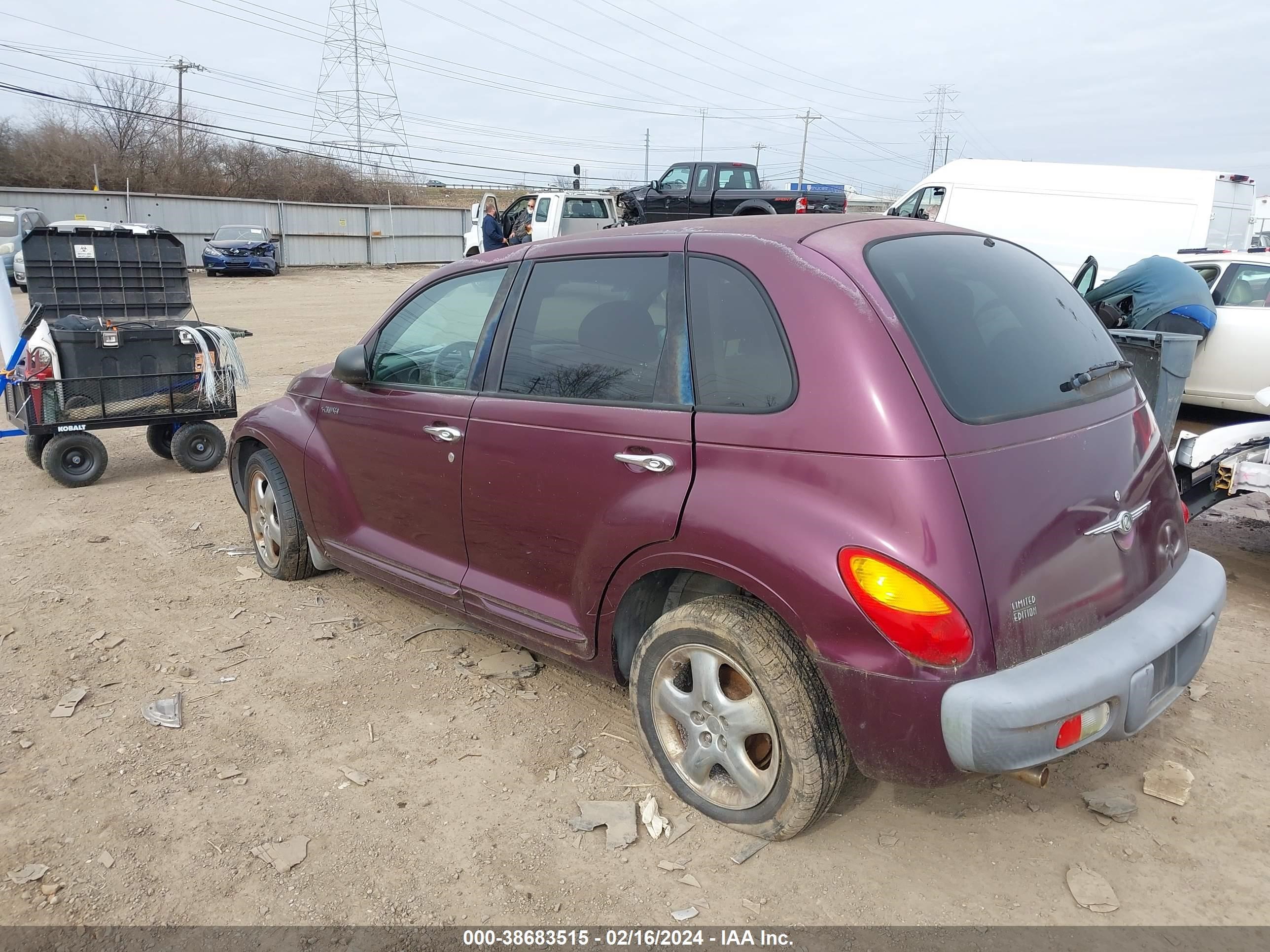 Photo 2 VIN: 3C8FY4BB91T546453 - CHRYSLER PT CRUISER 