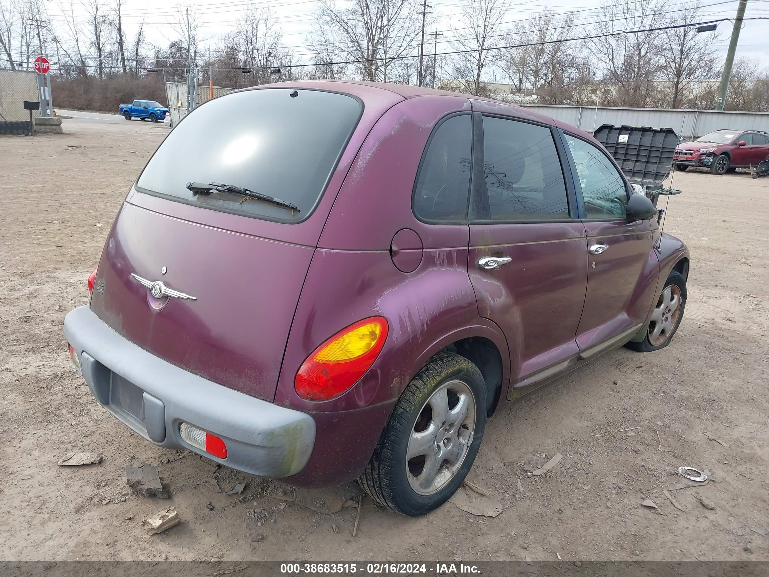 Photo 3 VIN: 3C8FY4BB91T546453 - CHRYSLER PT CRUISER 