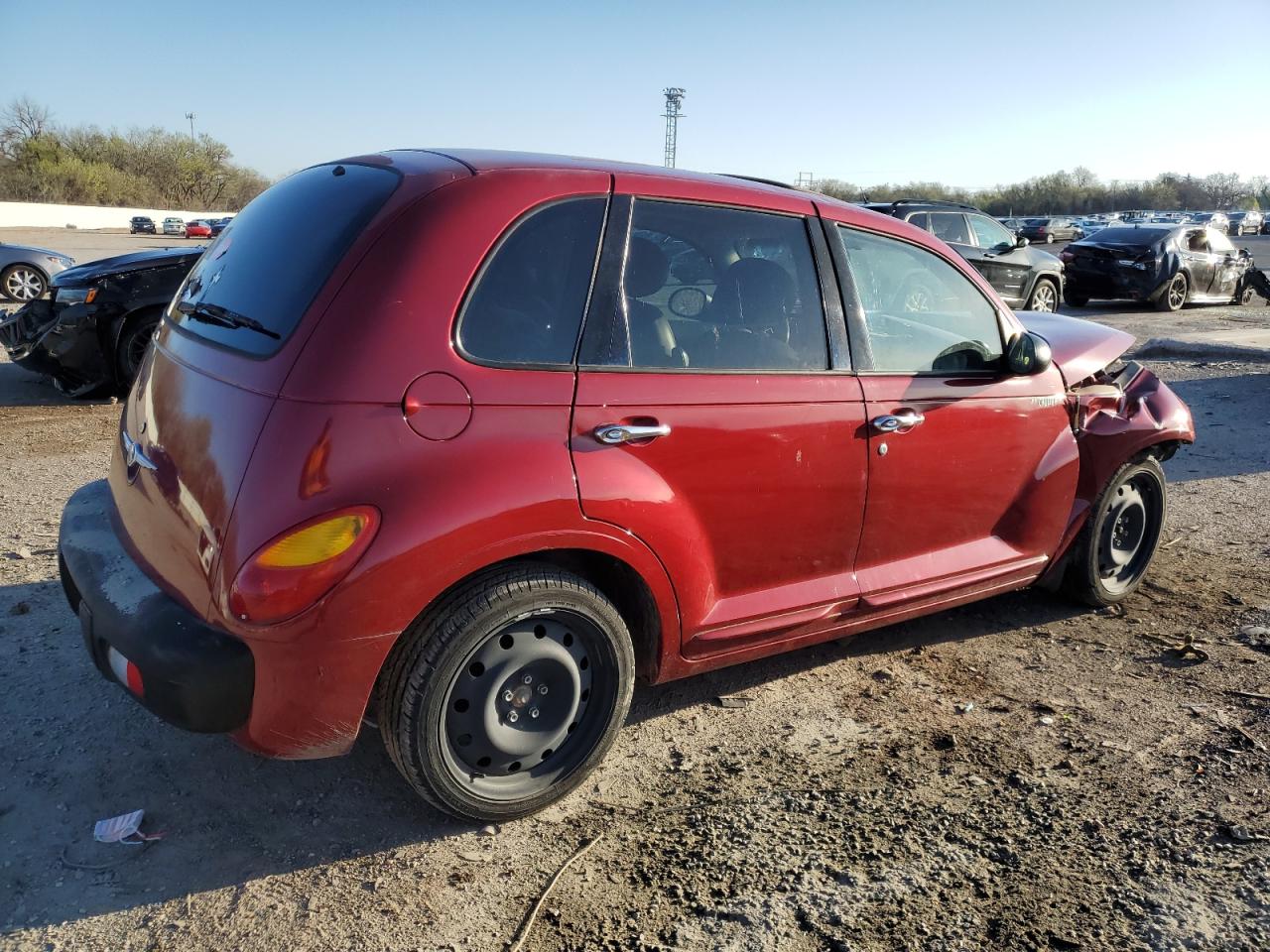 Photo 2 VIN: 3C8FY4BB91T592736 - CHRYSLER PT CRUISER 