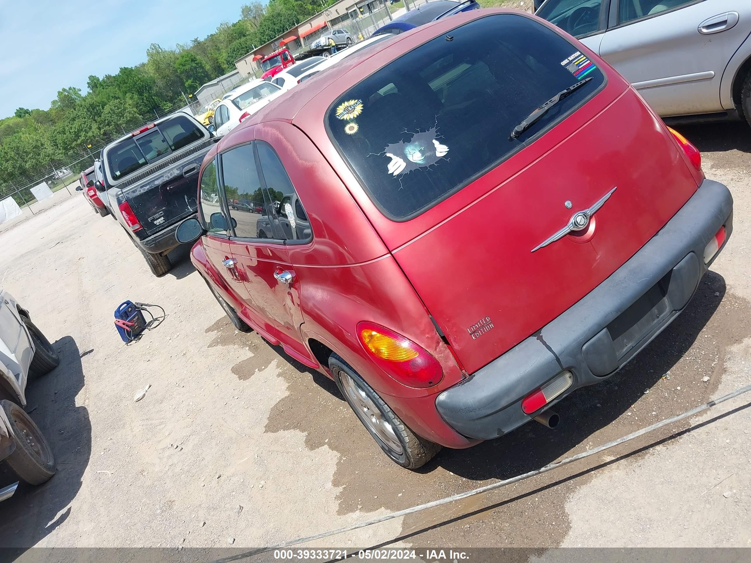 Photo 2 VIN: 3C8FY4BB91T602018 - CHRYSLER PT CRUISER 