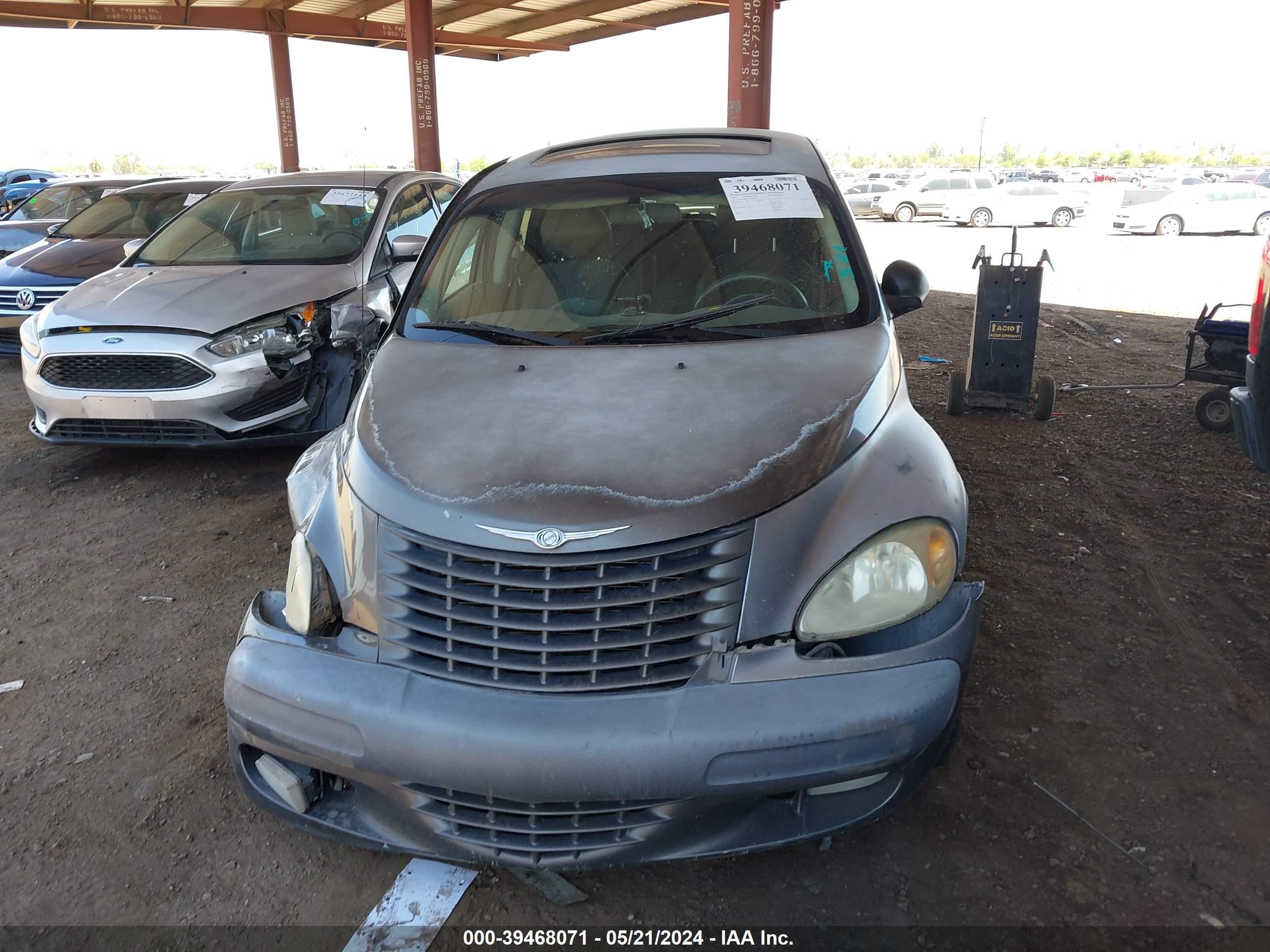 Photo 11 VIN: 3C8FY4BBX1T634931 - CHRYSLER PT CRUISER 