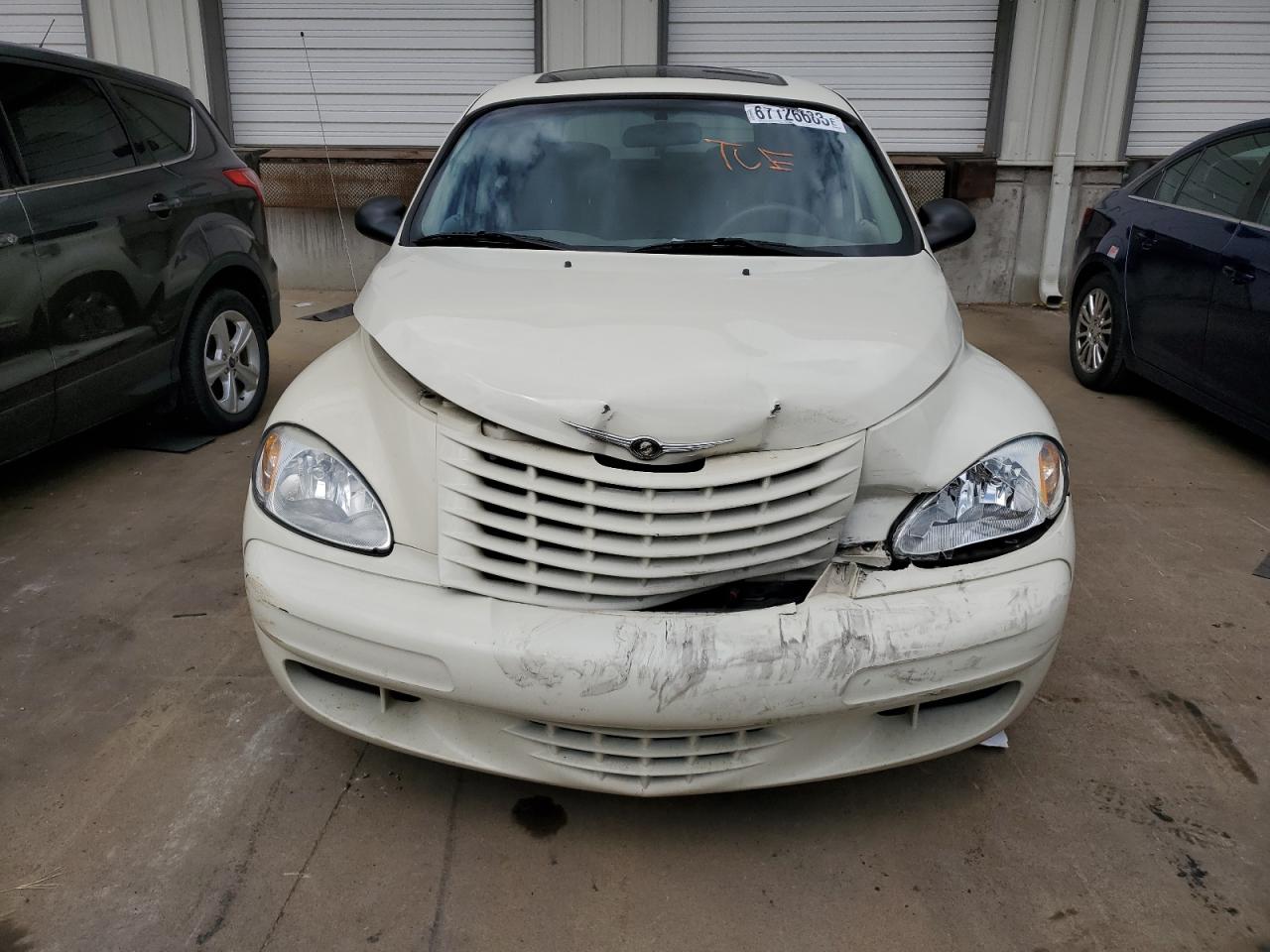 Photo 4 VIN: 3C8FY58B05T640966 - CHRYSLER PT CRUISER 