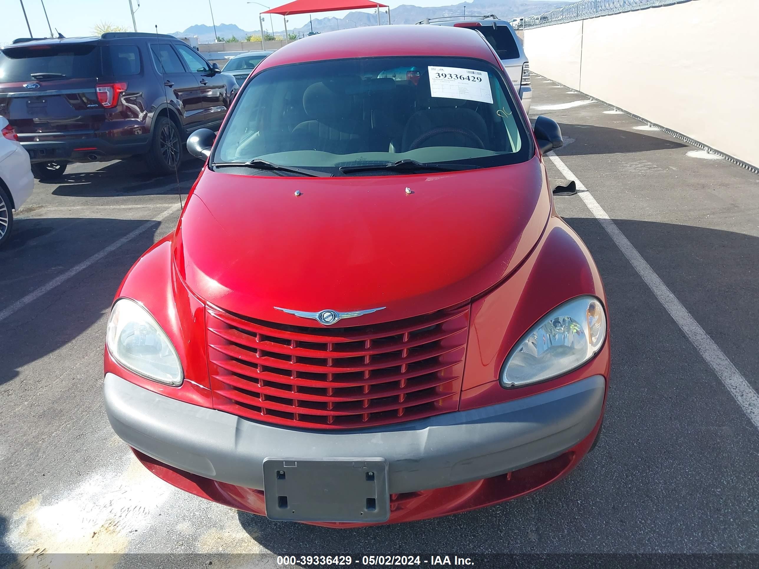 Photo 11 VIN: 3C8FY58B22T219858 - CHRYSLER PT CRUISER 