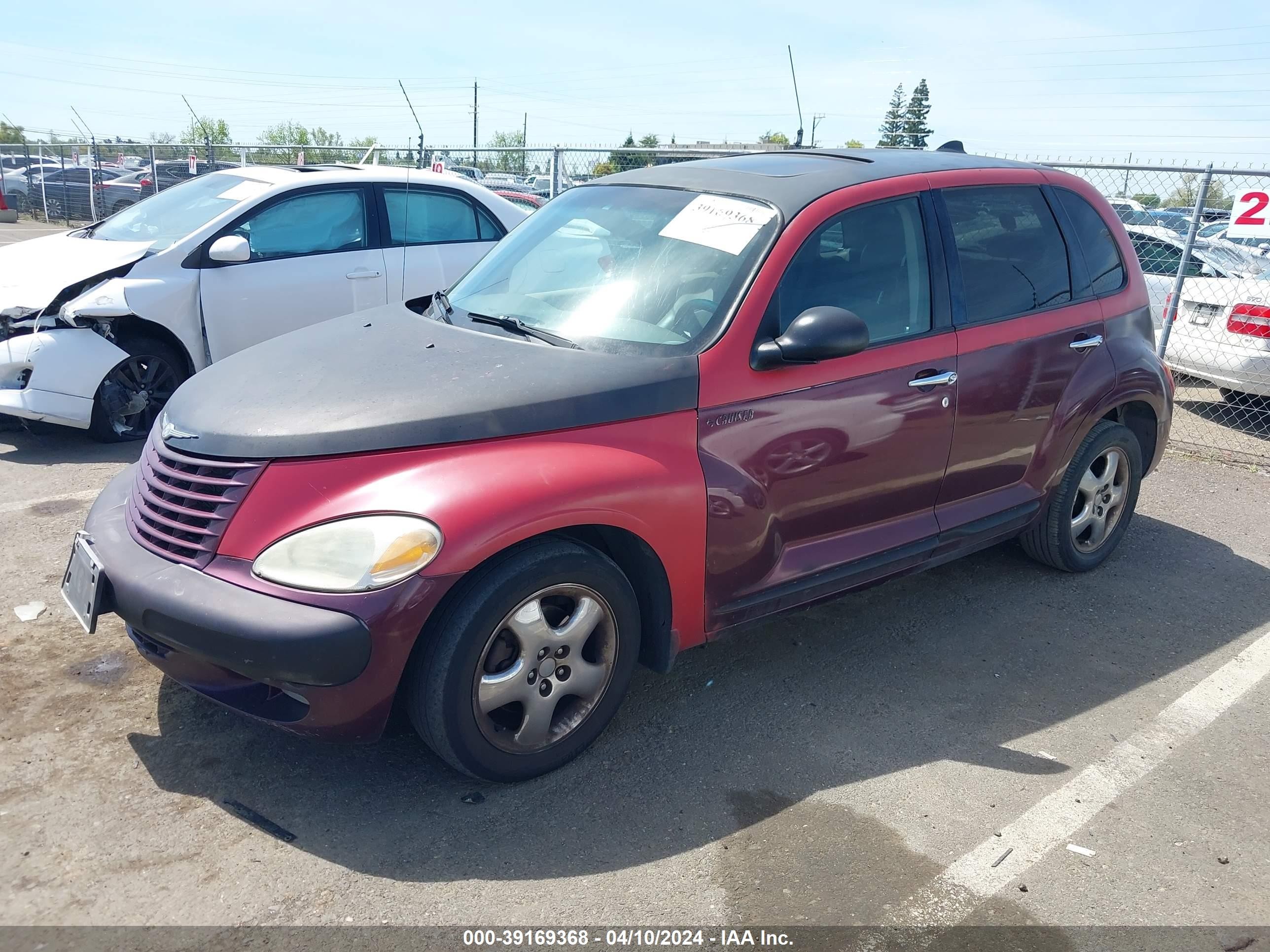 Photo 1 VIN: 3C8FY68B12T253196 - CHRYSLER PT CRUISER 