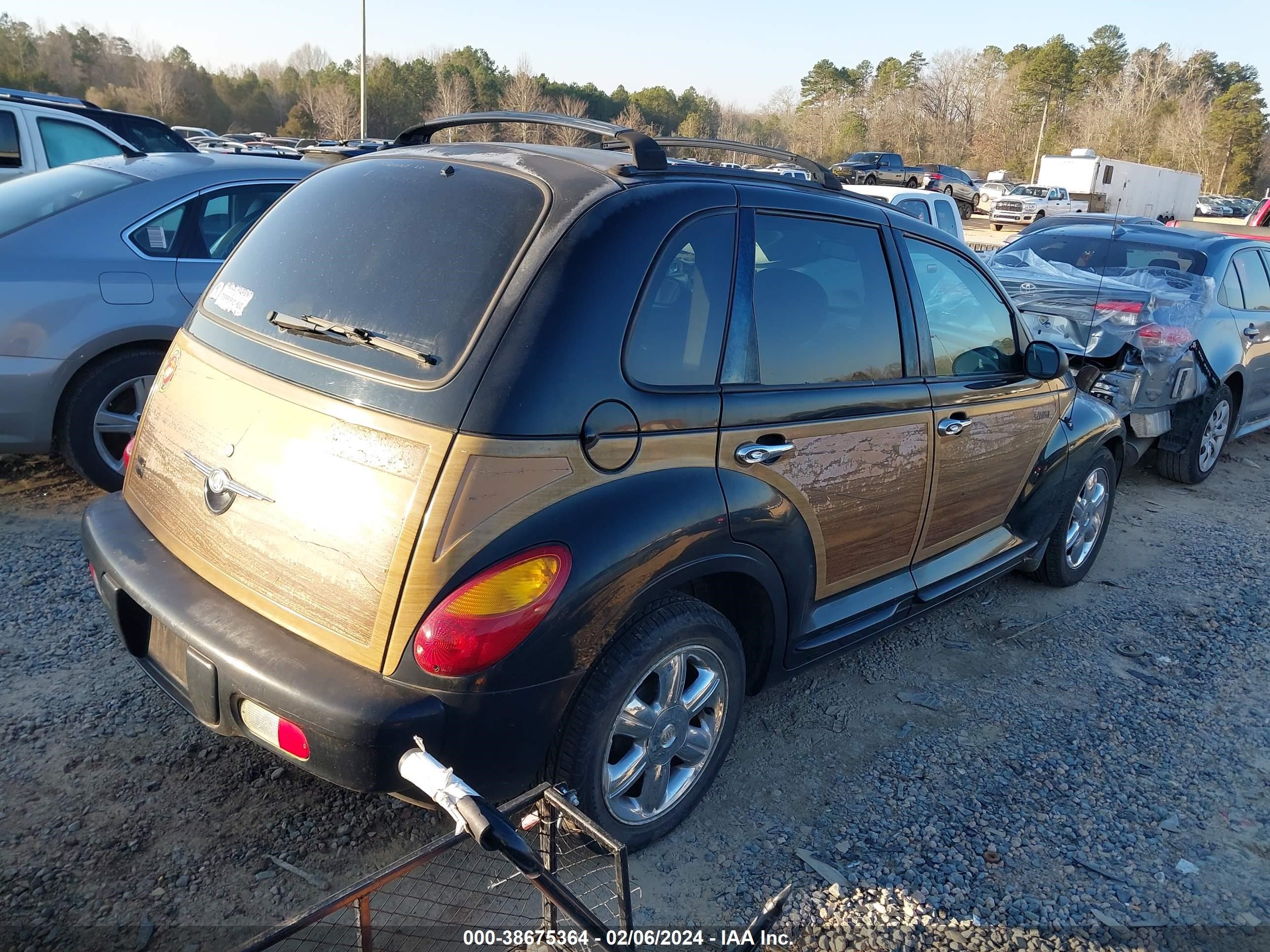 Photo 3 VIN: 3C8FY68B33T541416 - CHRYSLER PT CRUISER 