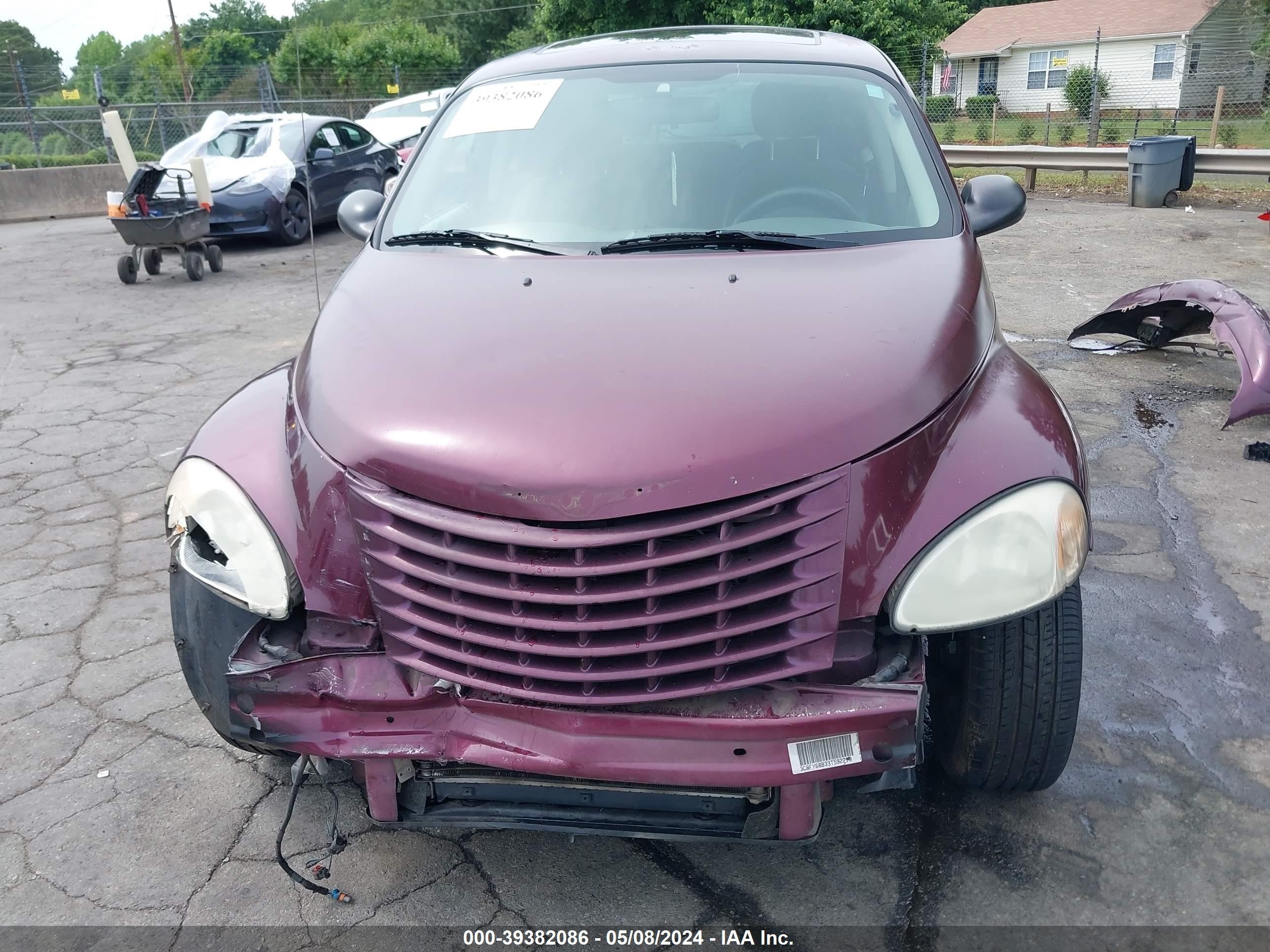 Photo 12 VIN: 3C8FY68B33T592219 - CHRYSLER PT CRUISER 