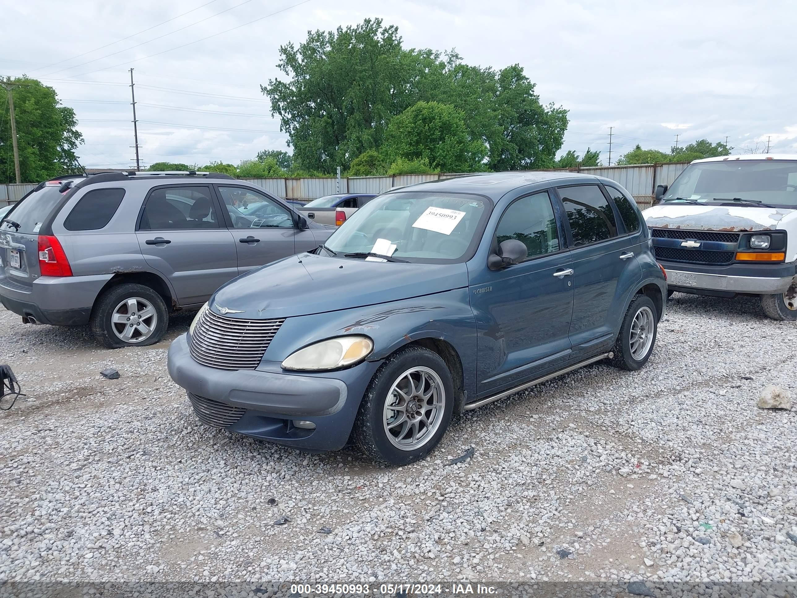 Photo 1 VIN: 3C8FY68B62T226821 - CHRYSLER PT CRUISER 