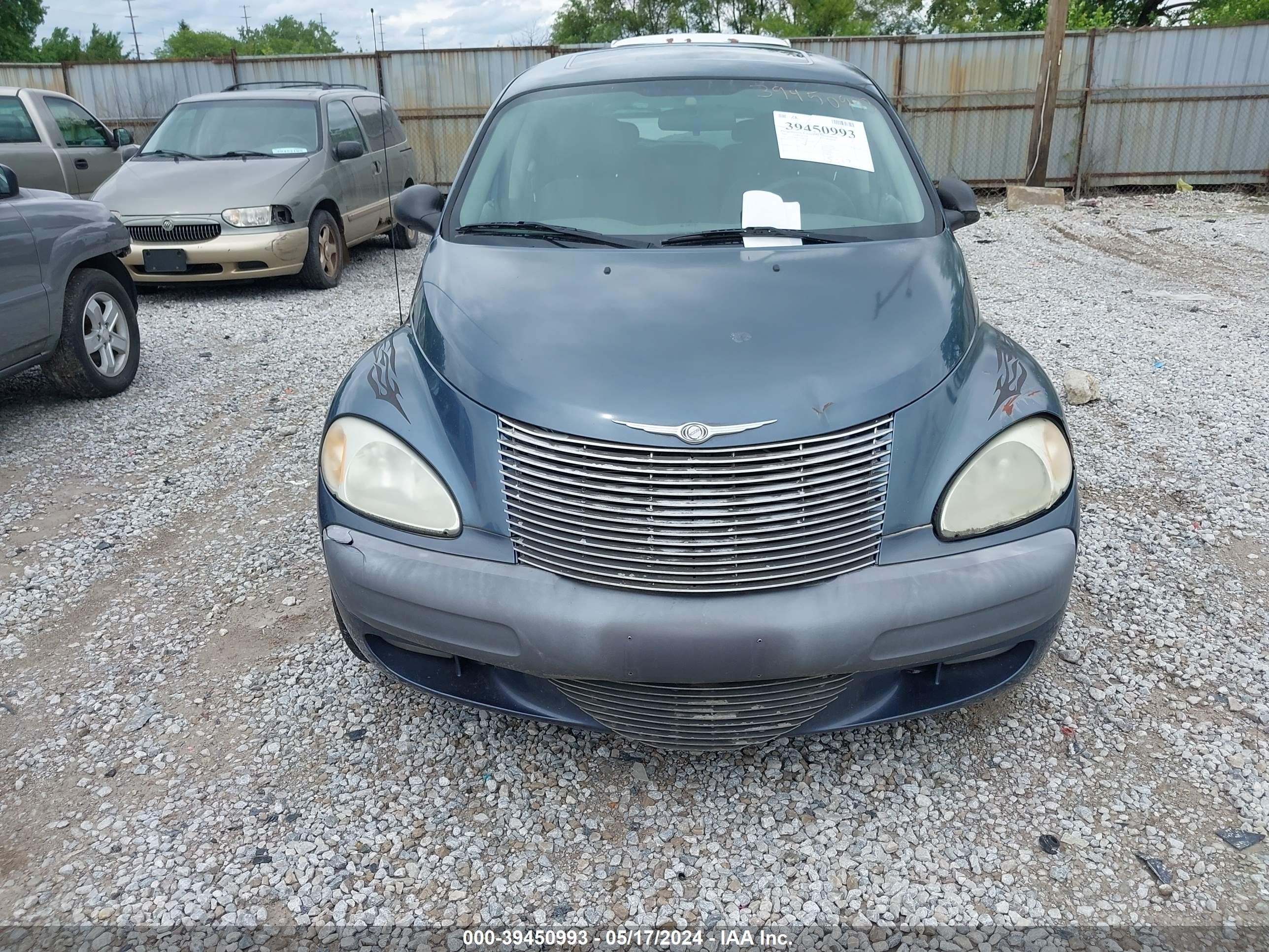 Photo 5 VIN: 3C8FY68B62T226821 - CHRYSLER PT CRUISER 