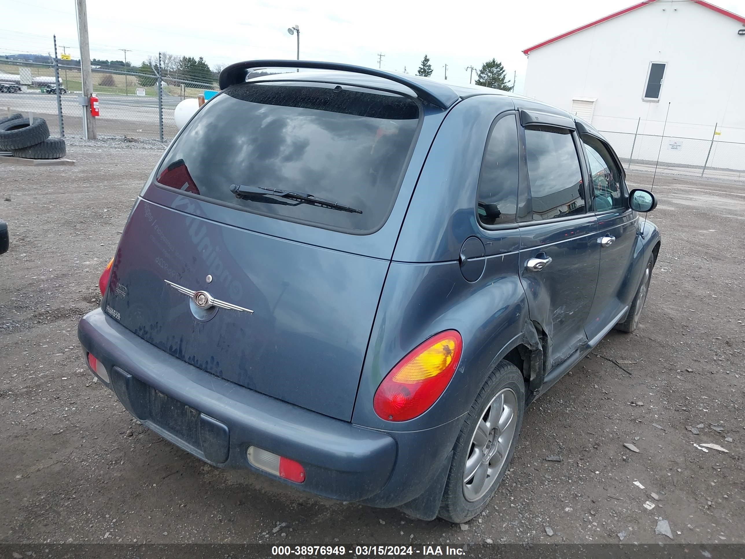 Photo 3 VIN: 3C8FY68B63T504134 - CHRYSLER PT CRUISER 