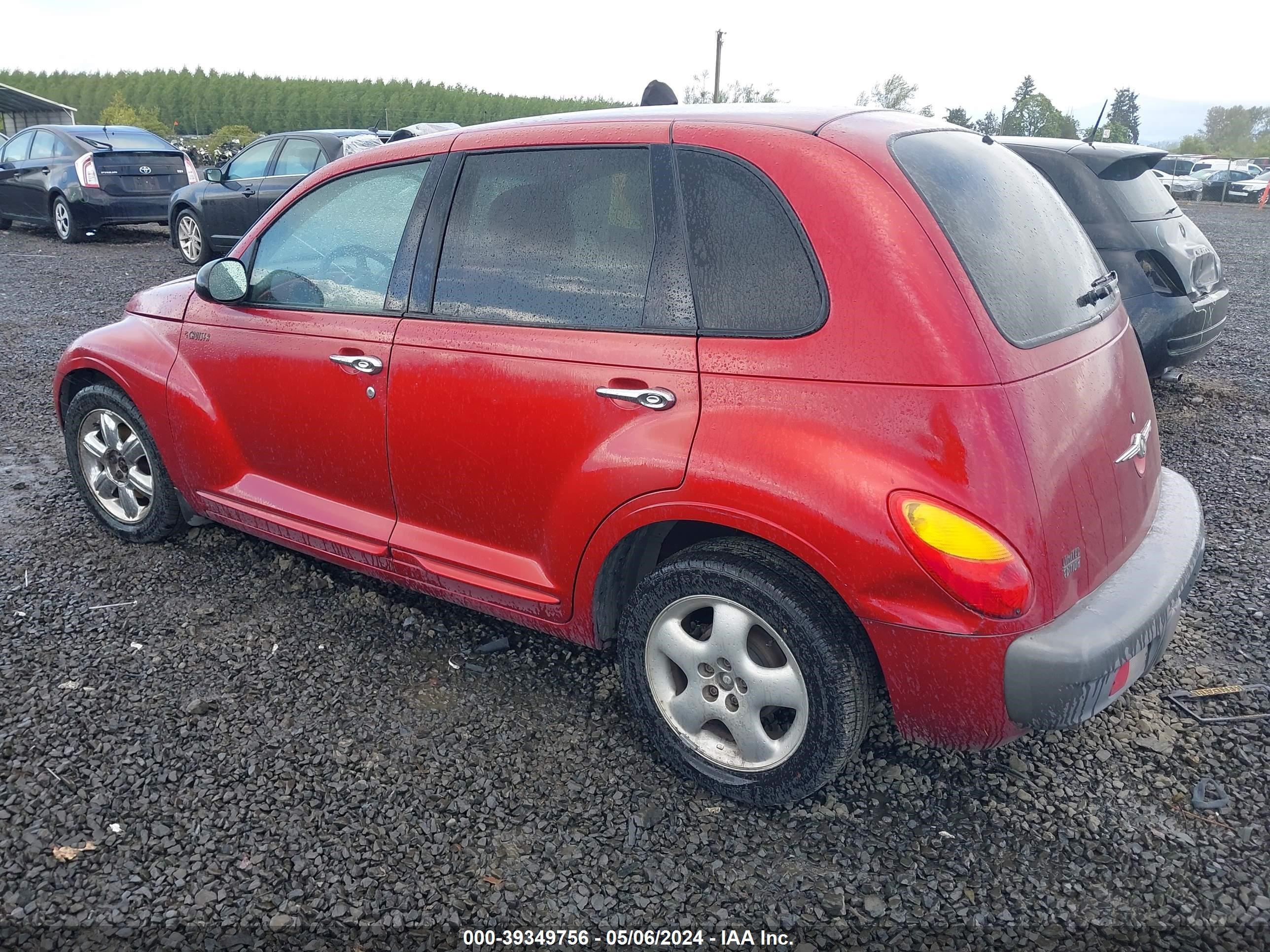 Photo 2 VIN: 3C8FY68B82T335068 - CHRYSLER PT CRUISER 