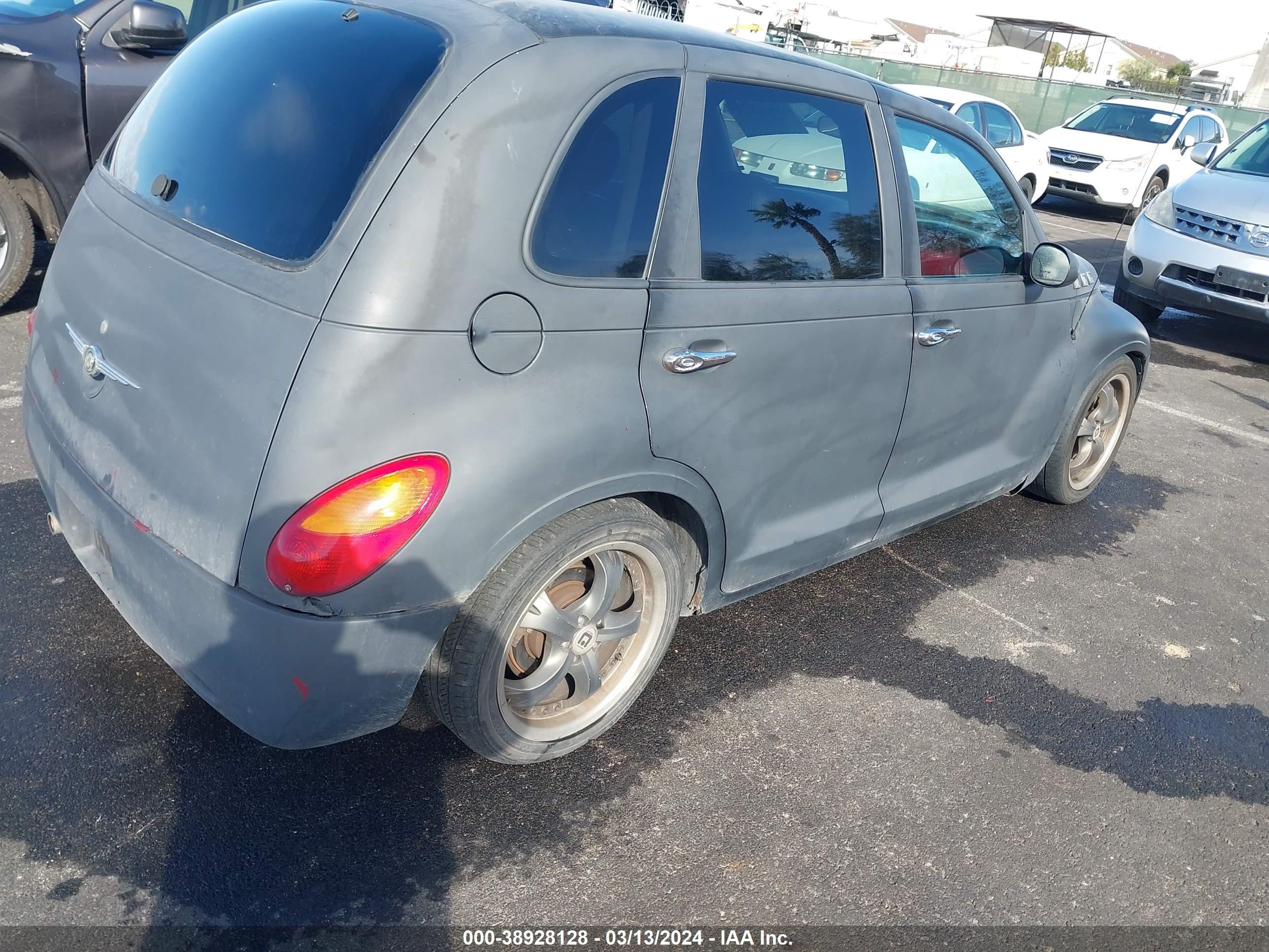 Photo 3 VIN: 3C8FY68B83T584049 - CHRYSLER PT CRUISER 