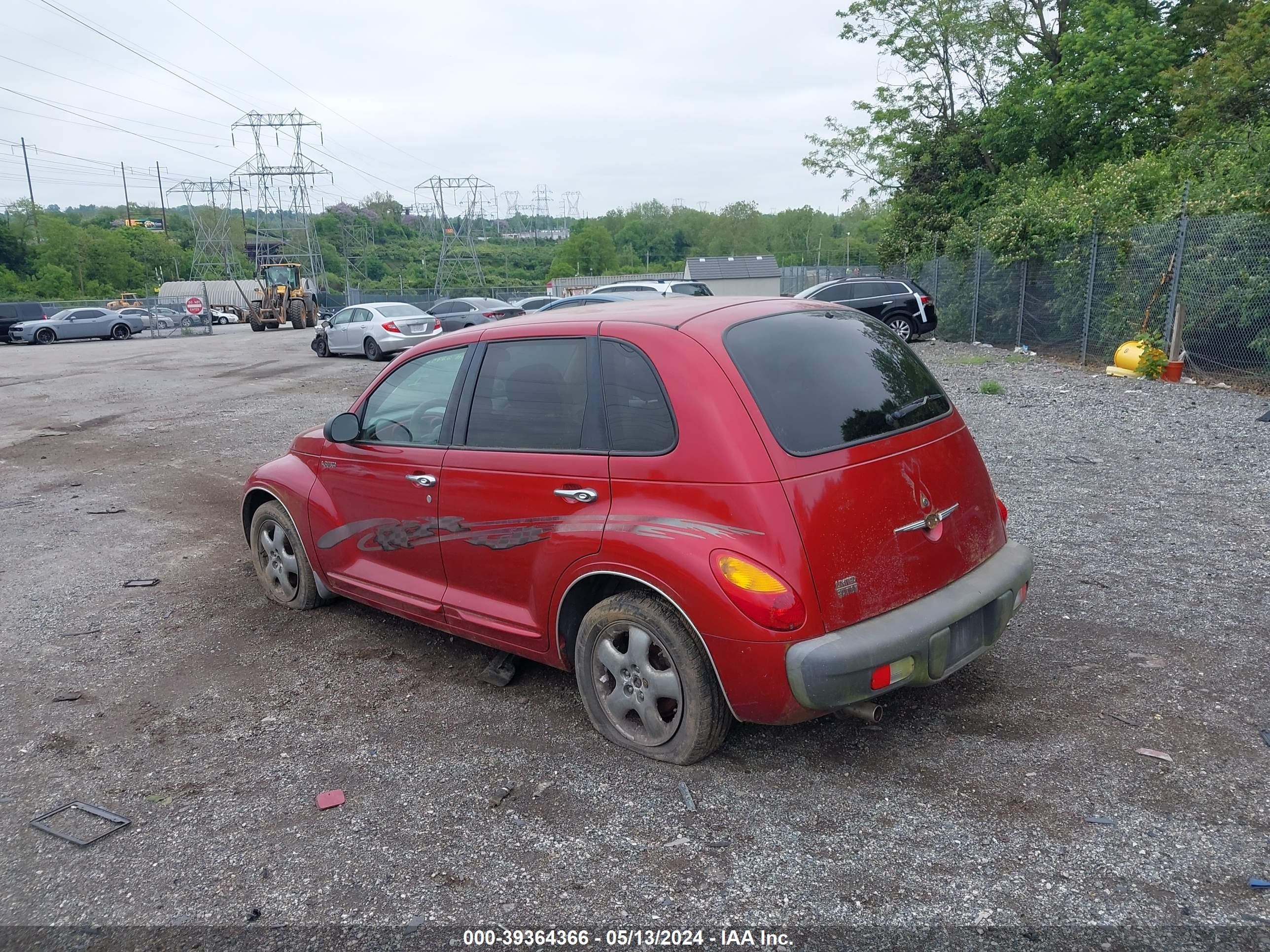 Photo 2 VIN: 3C8FY68B92T227588 - CHRYSLER PT CRUISER 