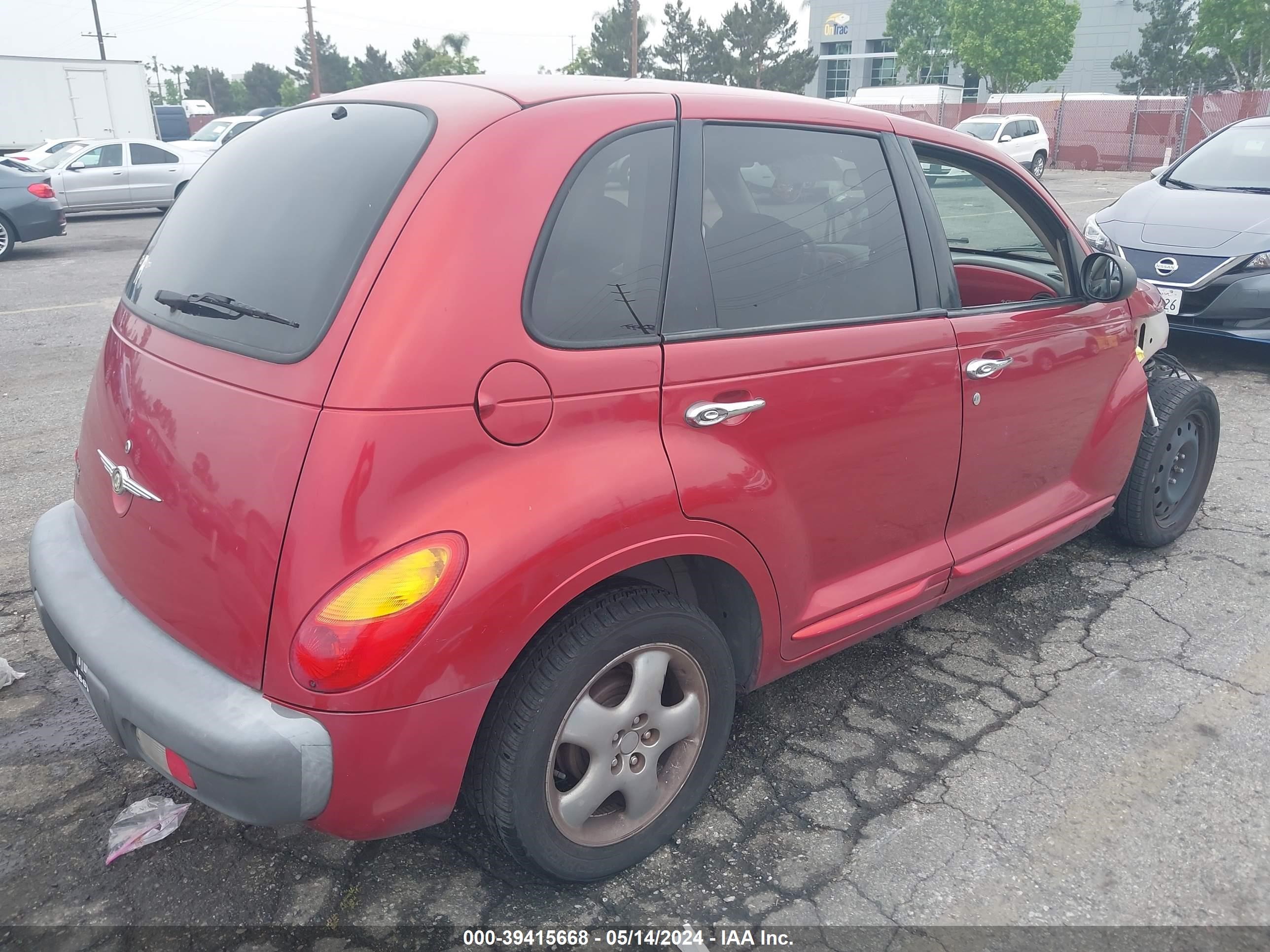 Photo 3 VIN: 3C8FY68B92T289685 - CHRYSLER PT CRUISER 