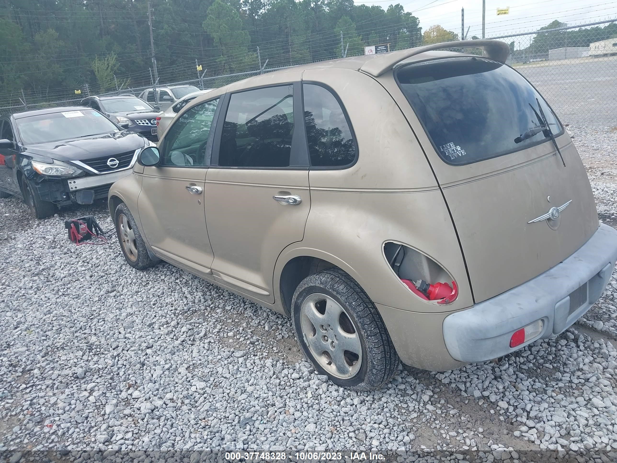 Photo 2 VIN: 3C8FY68BX2T278114 - CHRYSLER PT CRUISER 