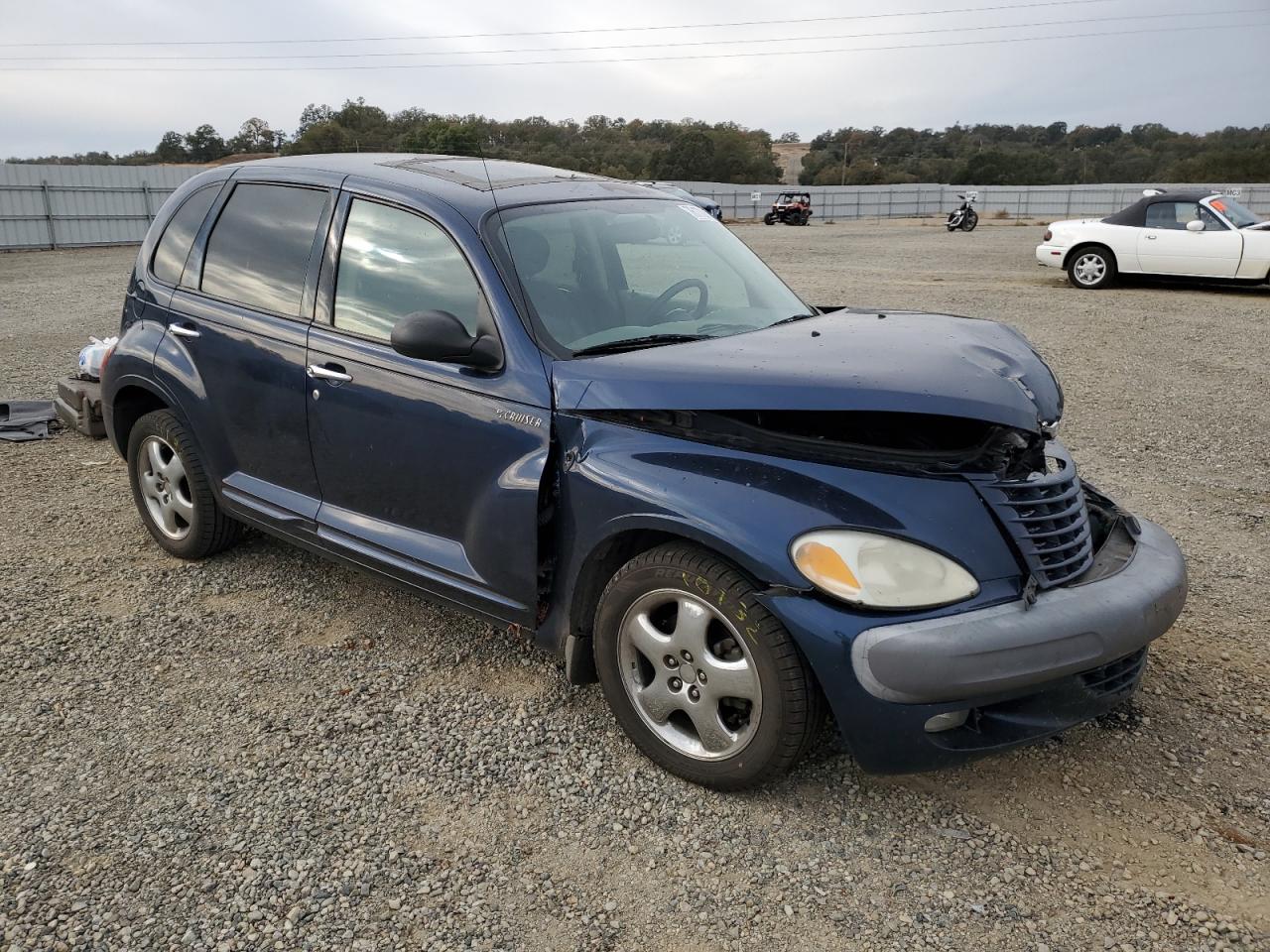 Photo 3 VIN: 3C8FY68BX2T298377 - CHRYSLER PT CRUISER 