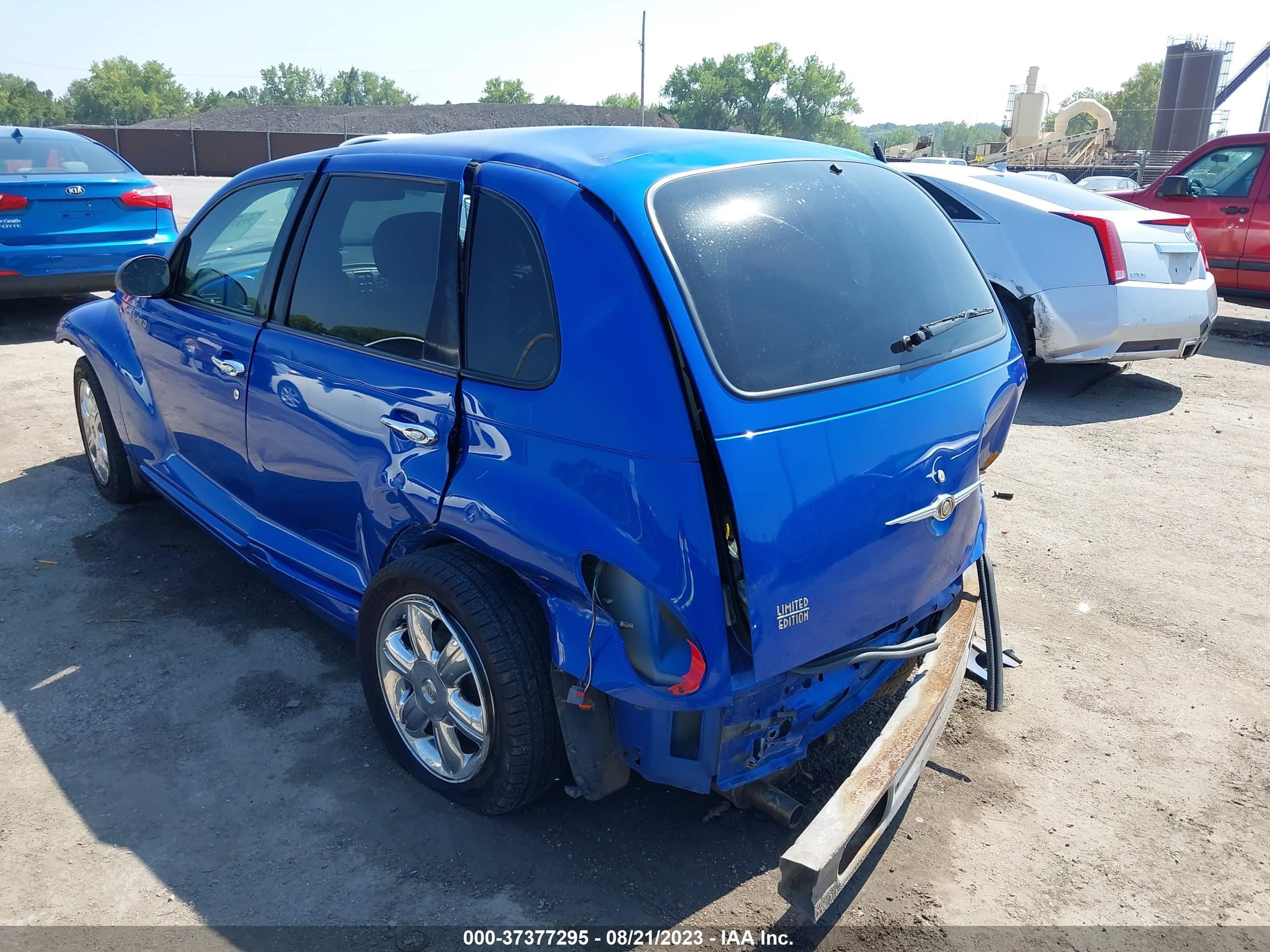 Photo 2 VIN: 3C8FY68BX4T309316 - CHRYSLER PT CRUISER 