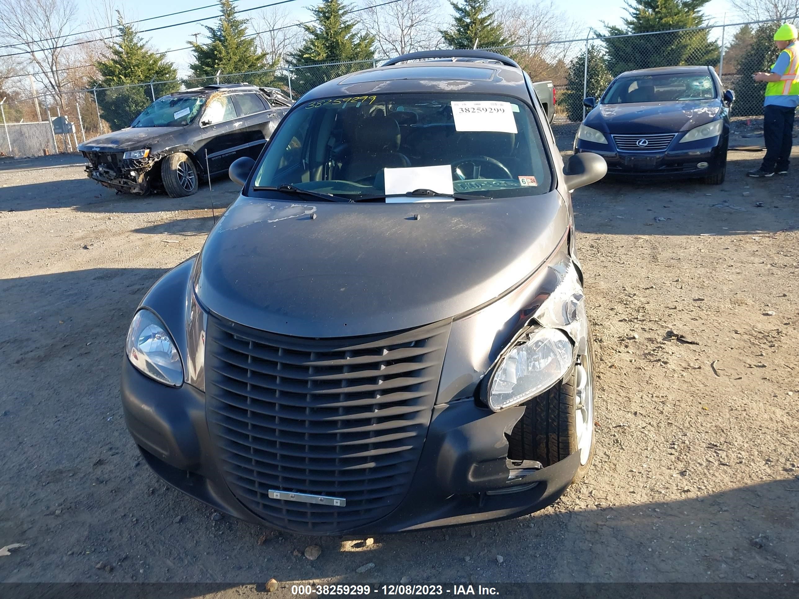 Photo 11 VIN: 3C8FY78G14T297395 - CHRYSLER PT CRUISER 