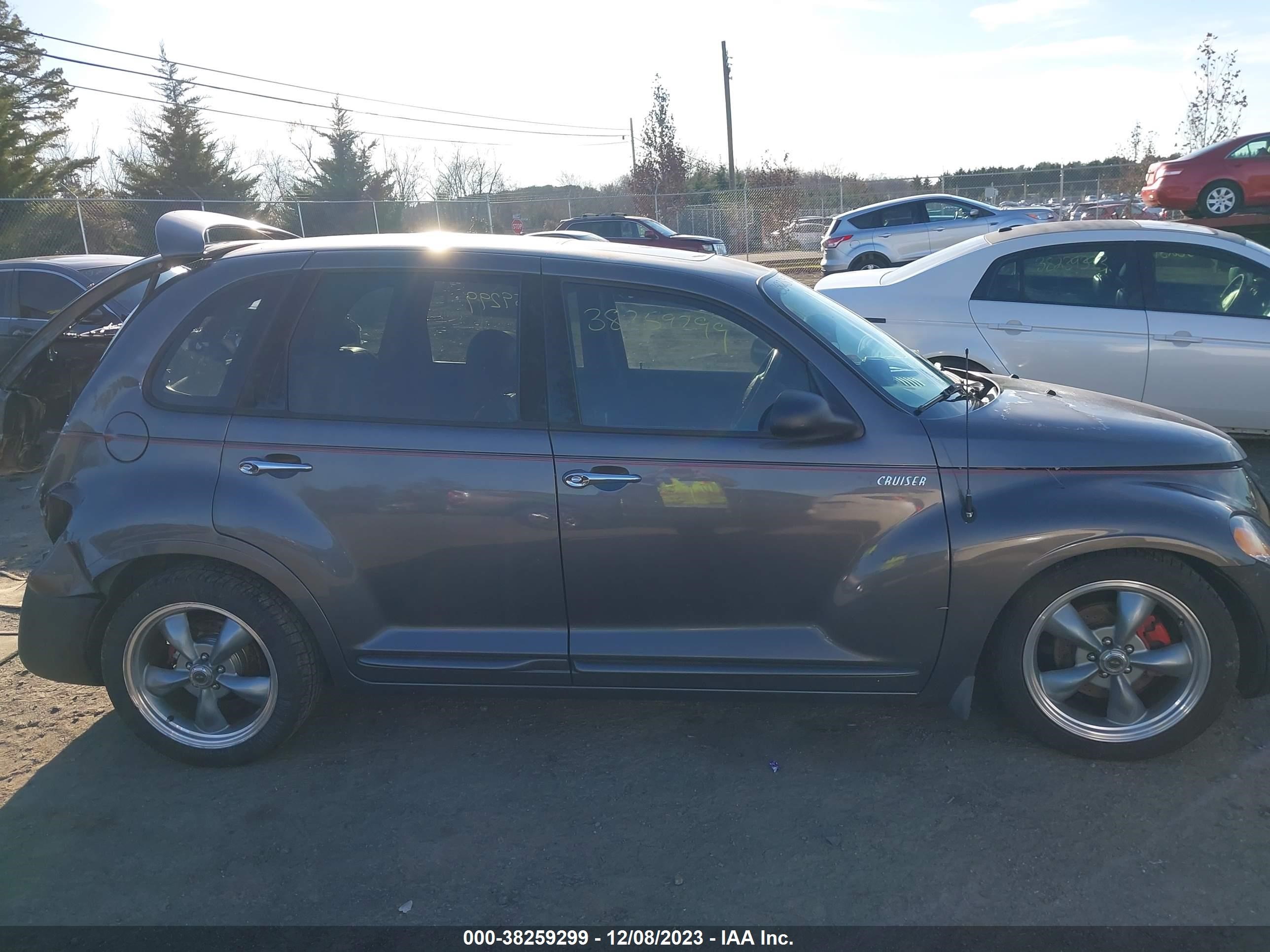 Photo 12 VIN: 3C8FY78G14T297395 - CHRYSLER PT CRUISER 