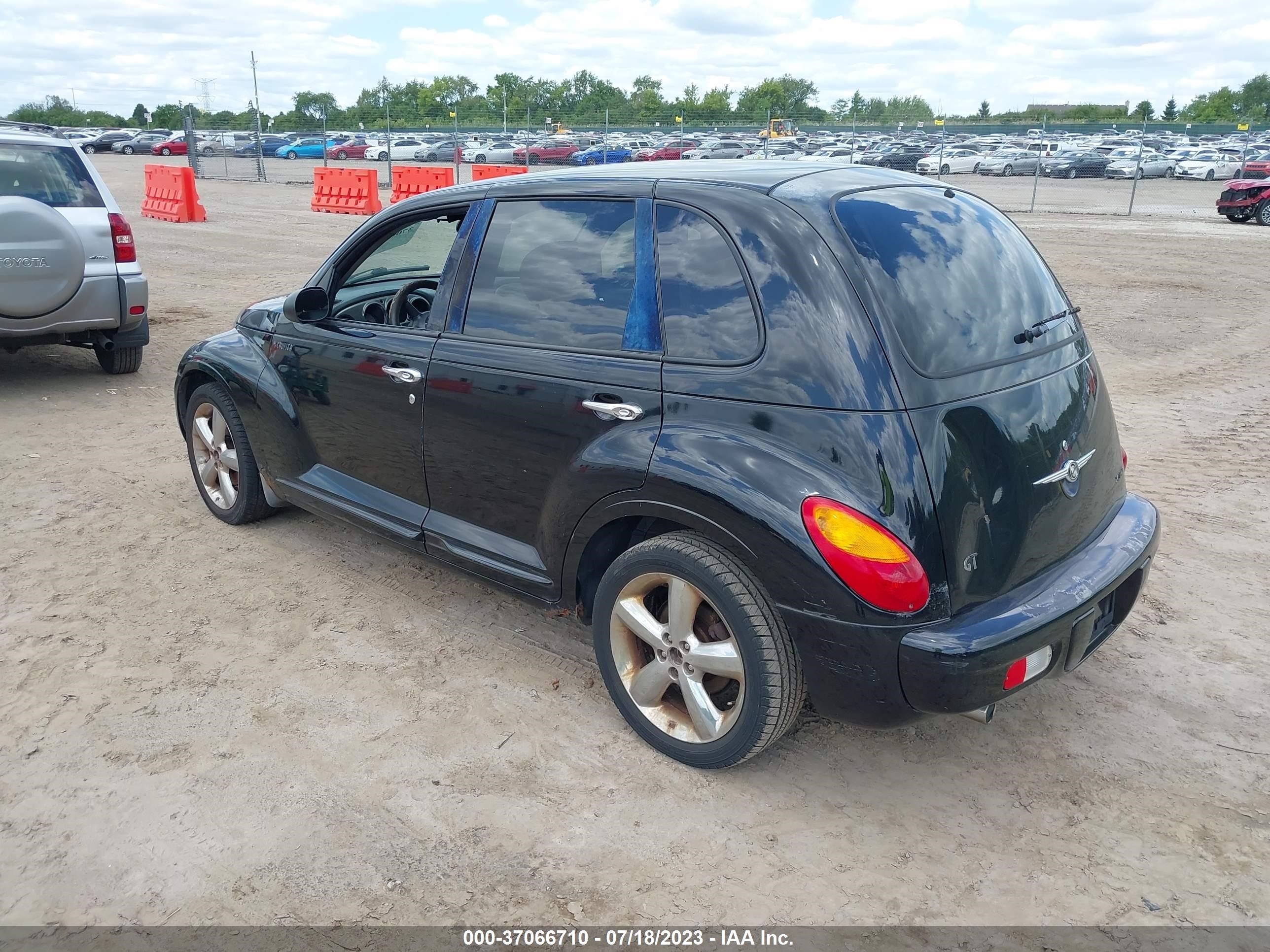 Photo 2 VIN: 3C8FY78G43T552877 - CHRYSLER PT CRUISER 