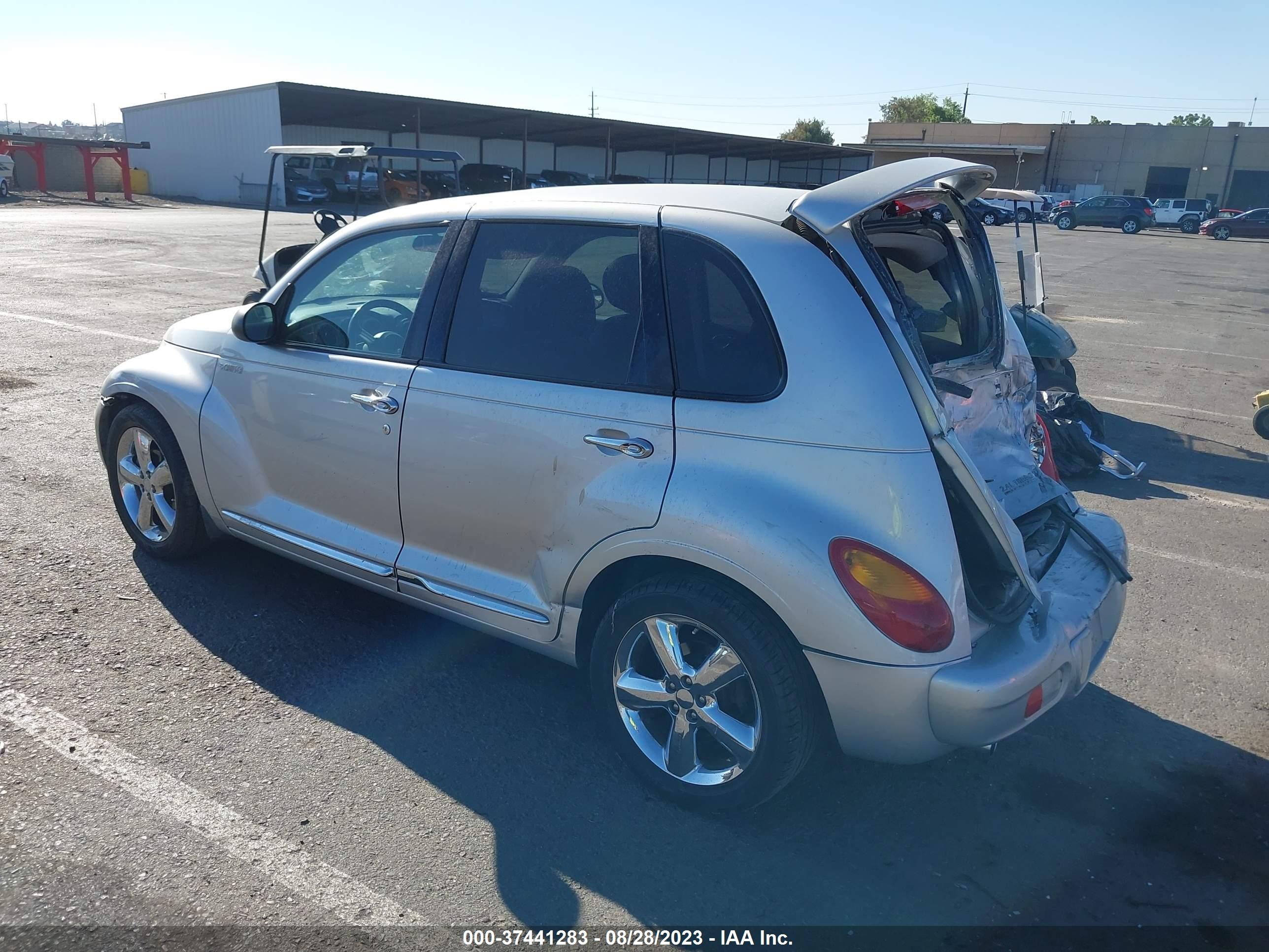 Photo 3 VIN: 3C8FY78G64T349832 - CHRYSLER PT CRUISER 